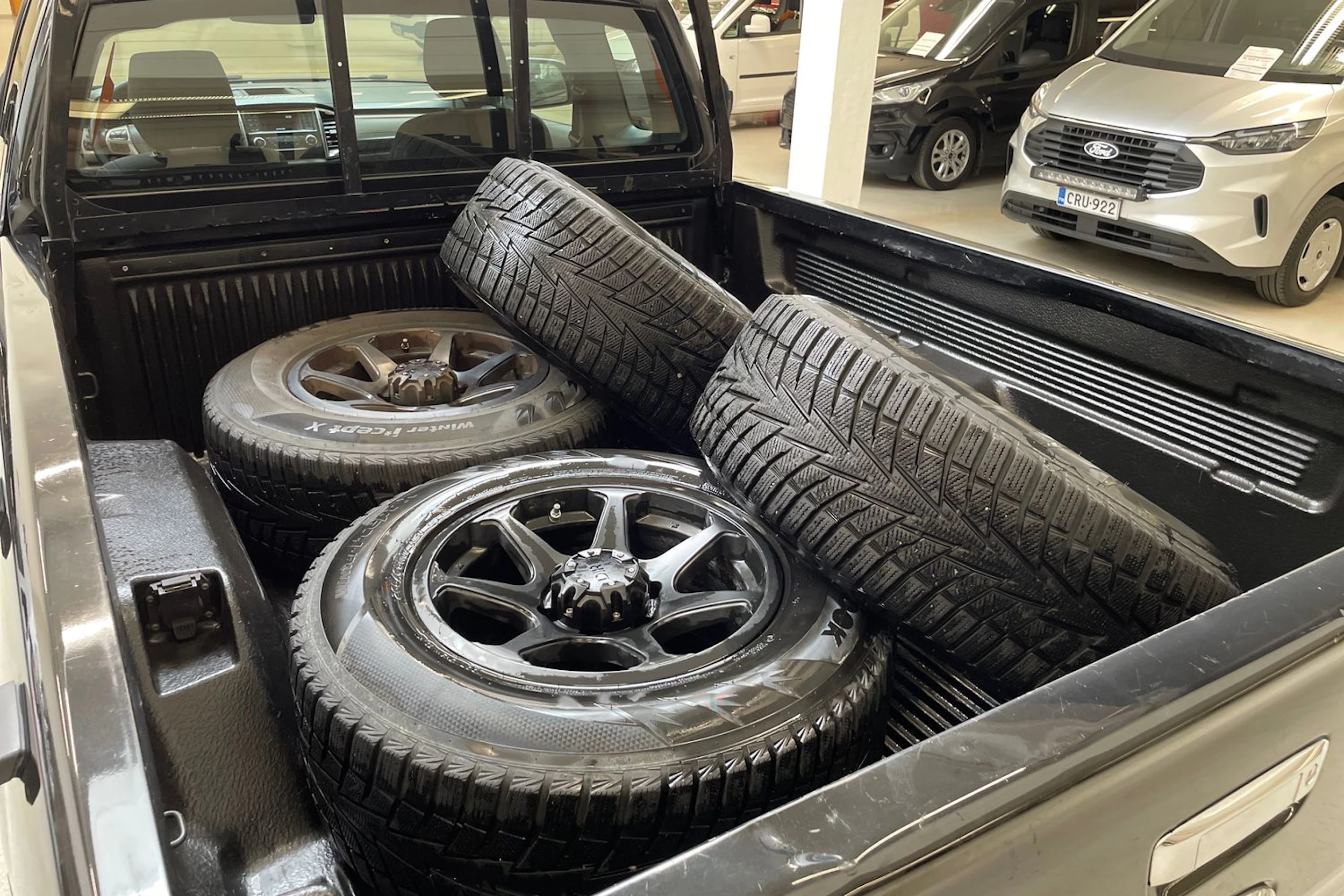 musta Ford Ranger 2018 kuva 16.