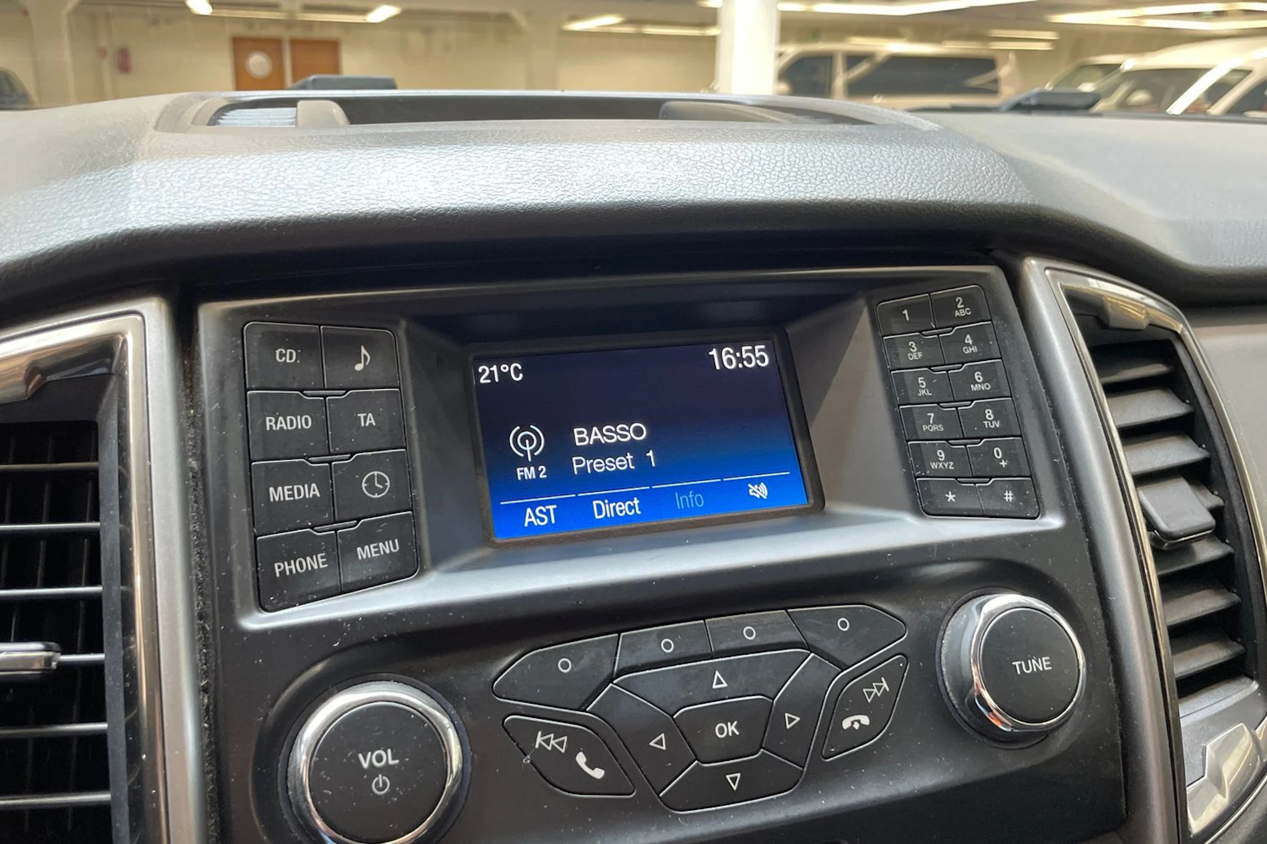 musta Ford Ranger 2018 kuva 22.