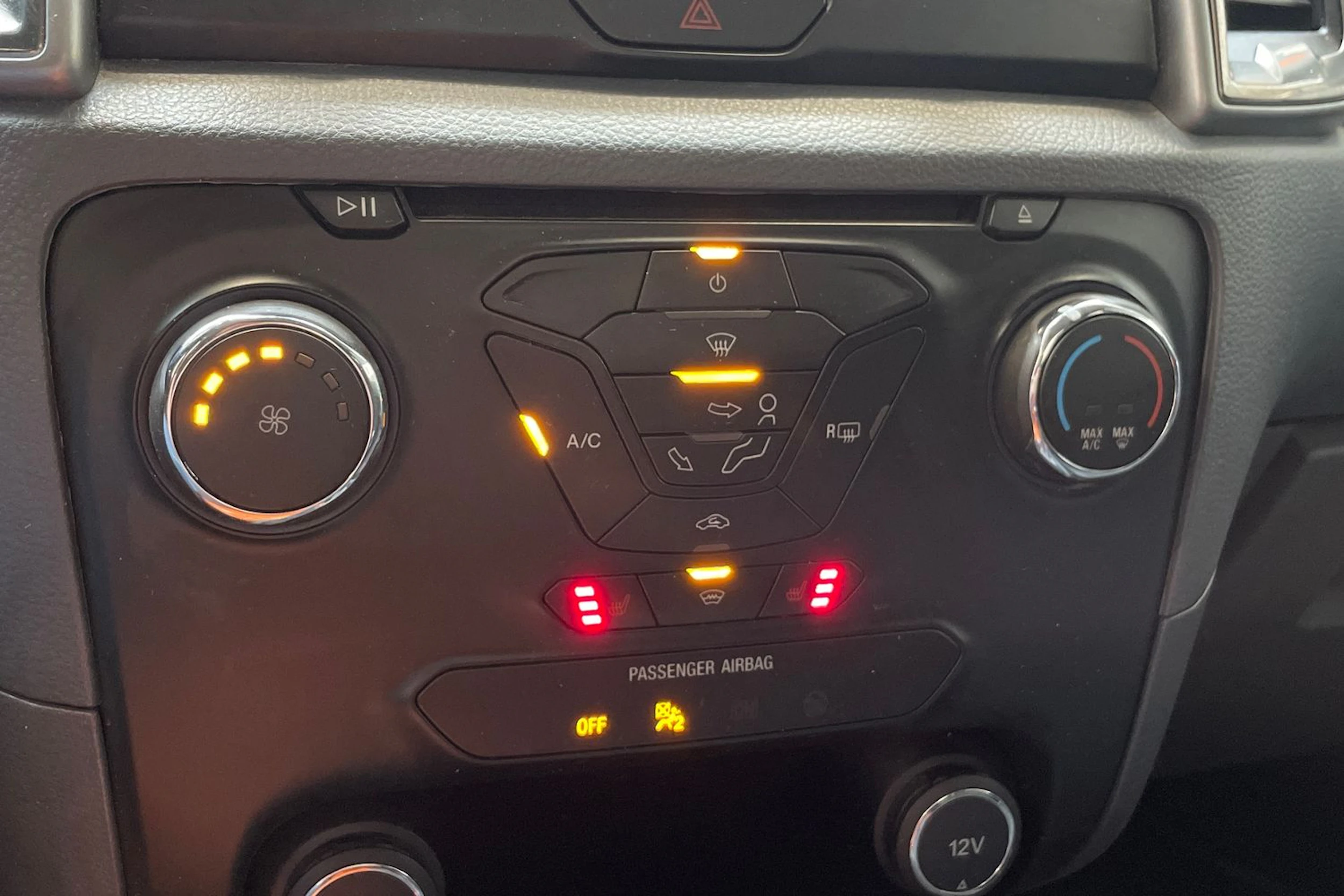 musta Ford Ranger 2018 kuva 24.