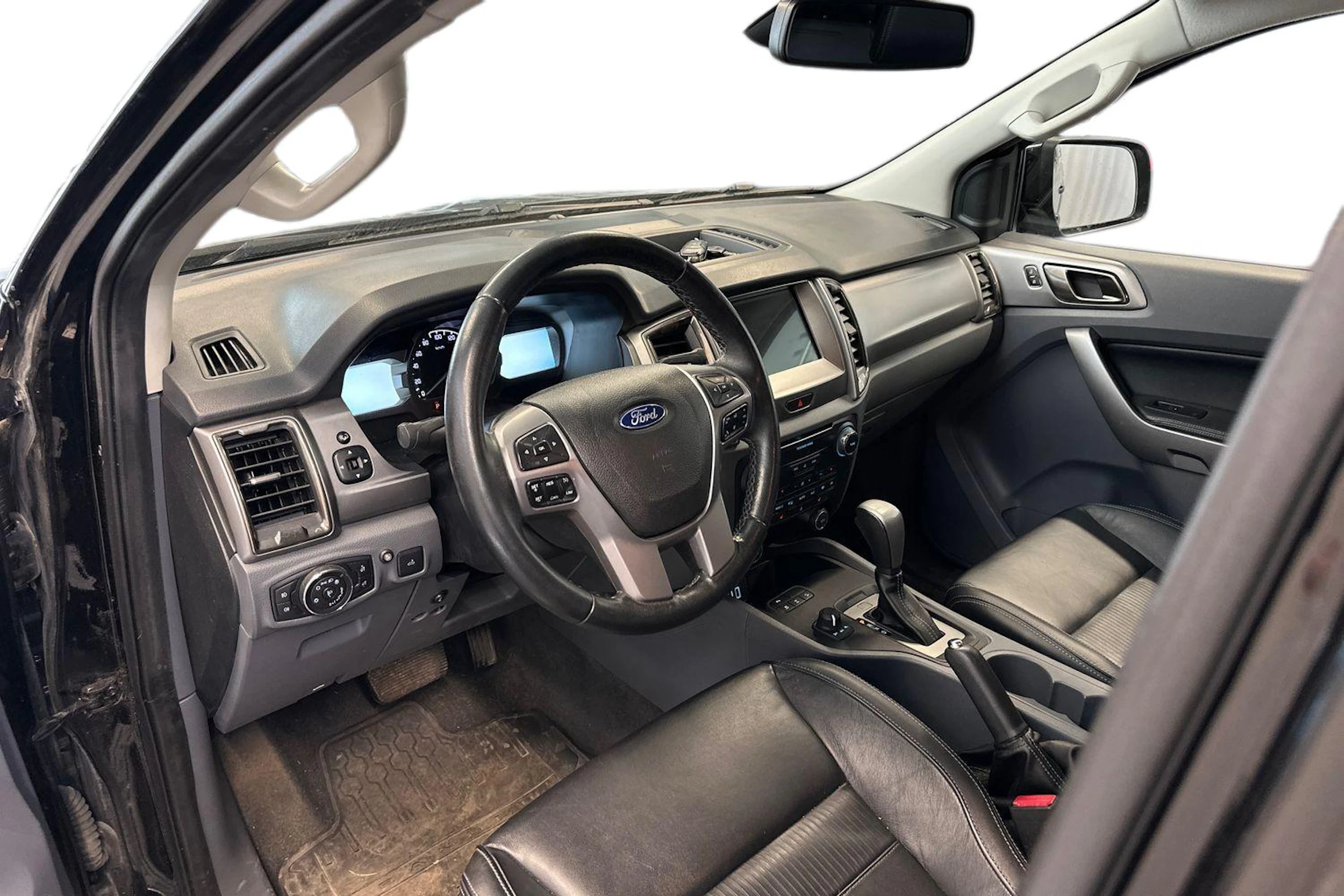 musta Ford Ranger 2018 kuva 3.