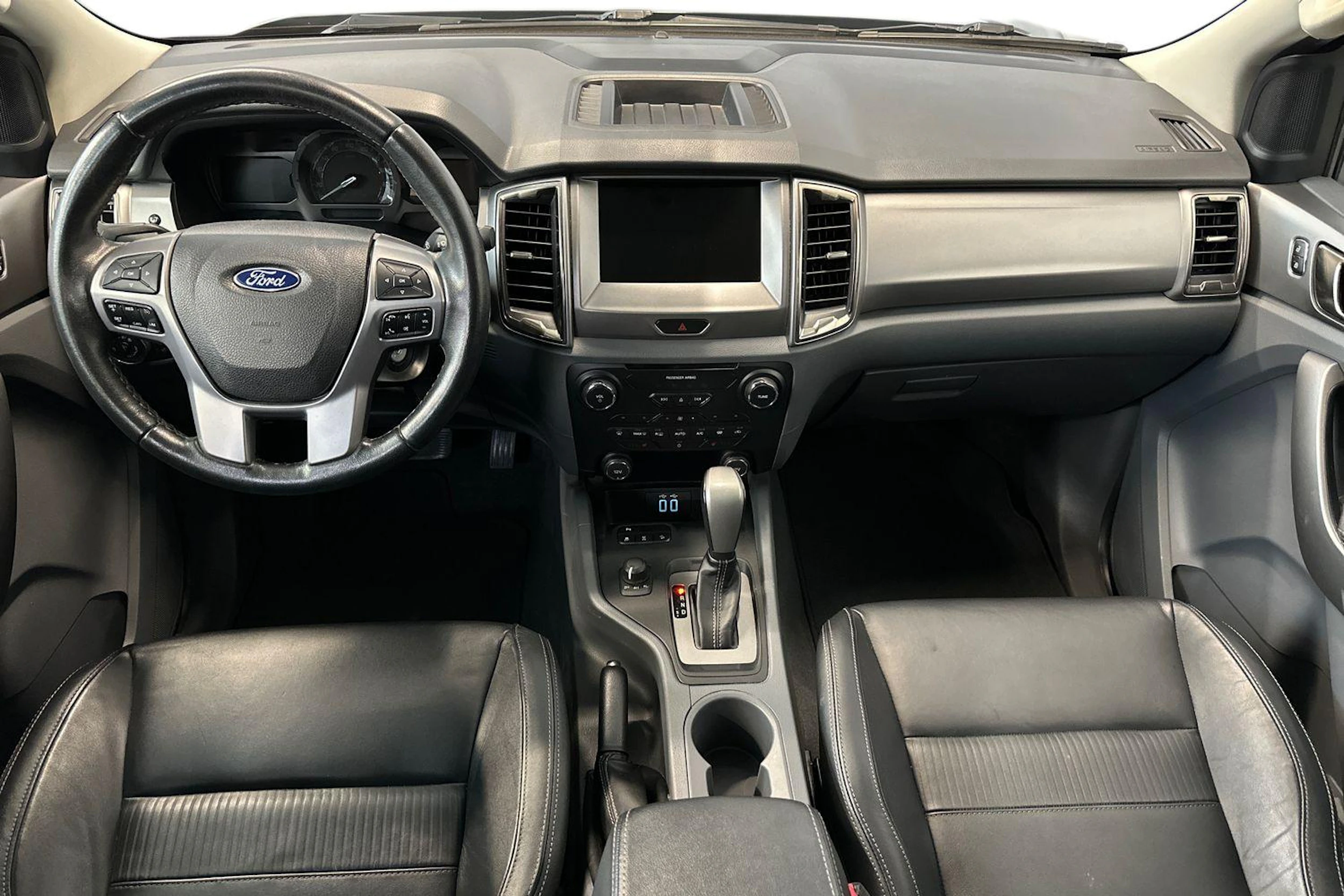 musta Ford Ranger 2018 kuva 9.
