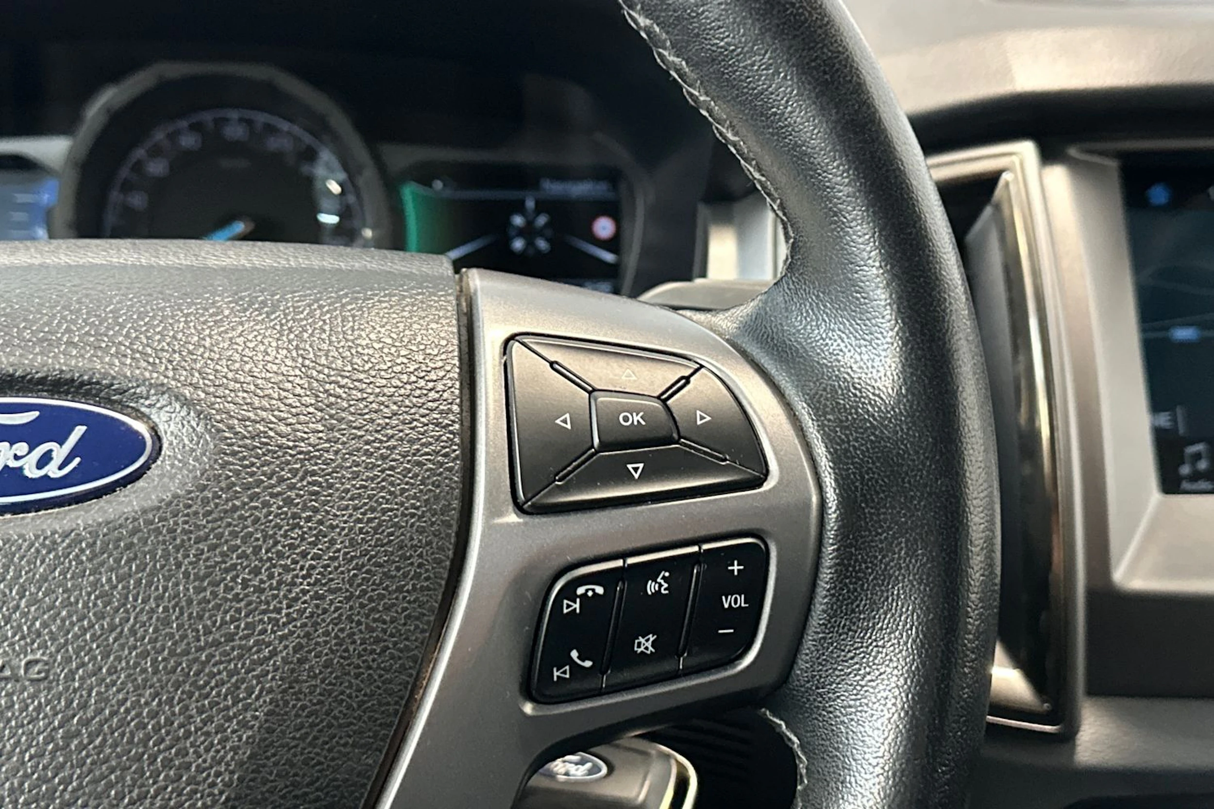 musta Ford Ranger 2018 kuva 17.