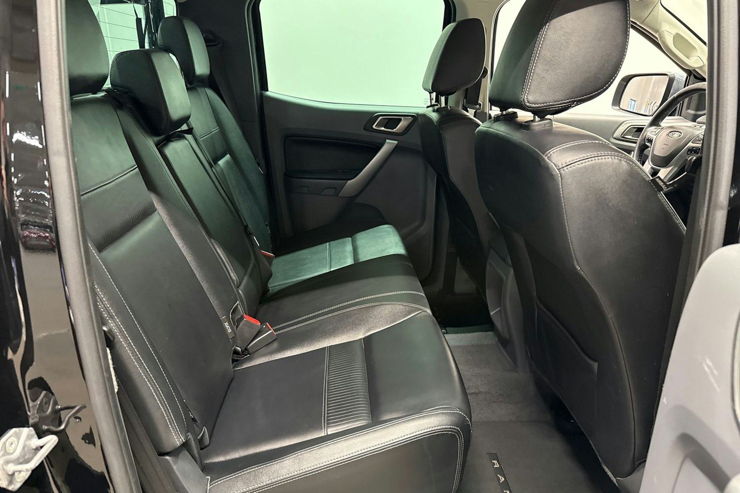 musta Ford Ranger 2019 kuva 13.