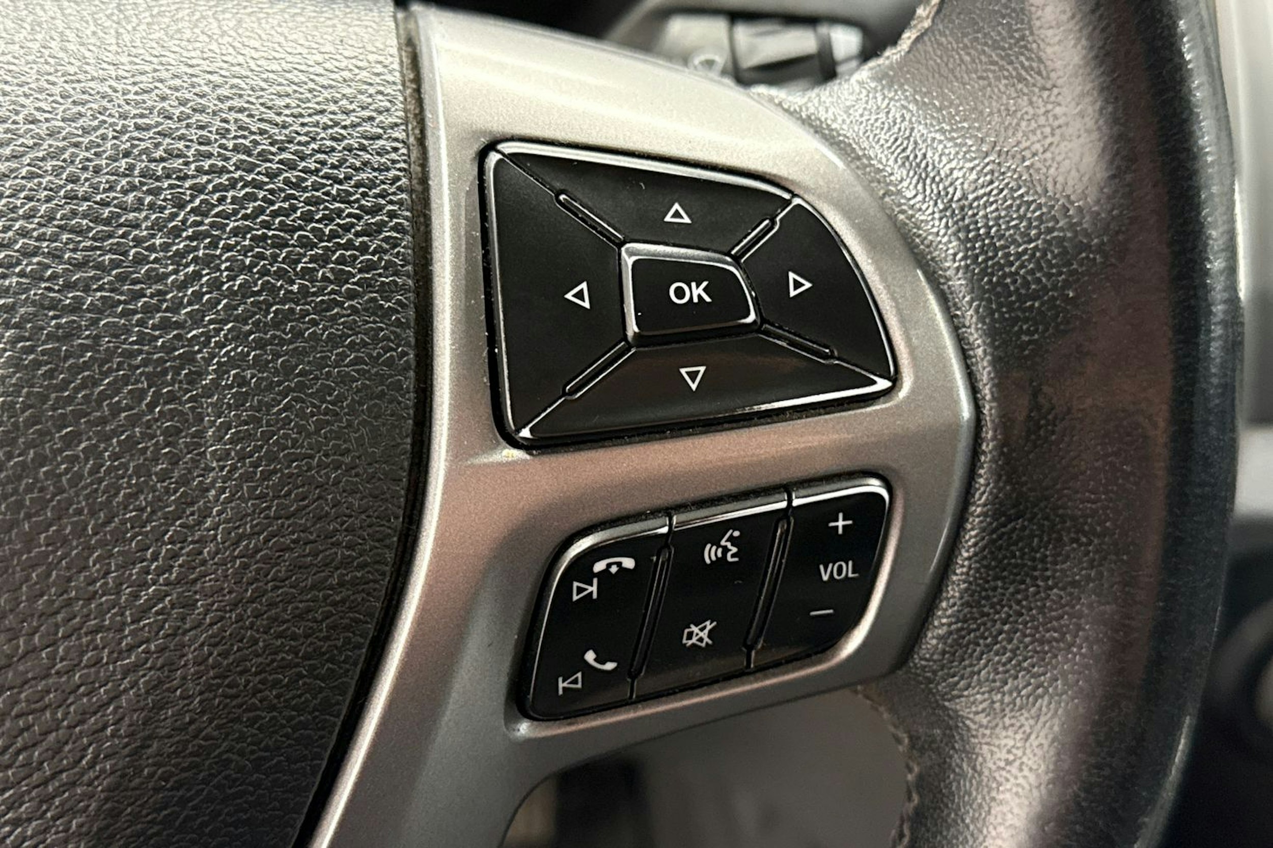 musta Ford Ranger 2019 kuva 20.