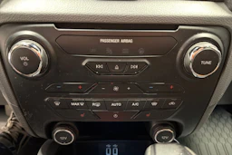 Oranssi Ford RANGER 2019 kuva 20.