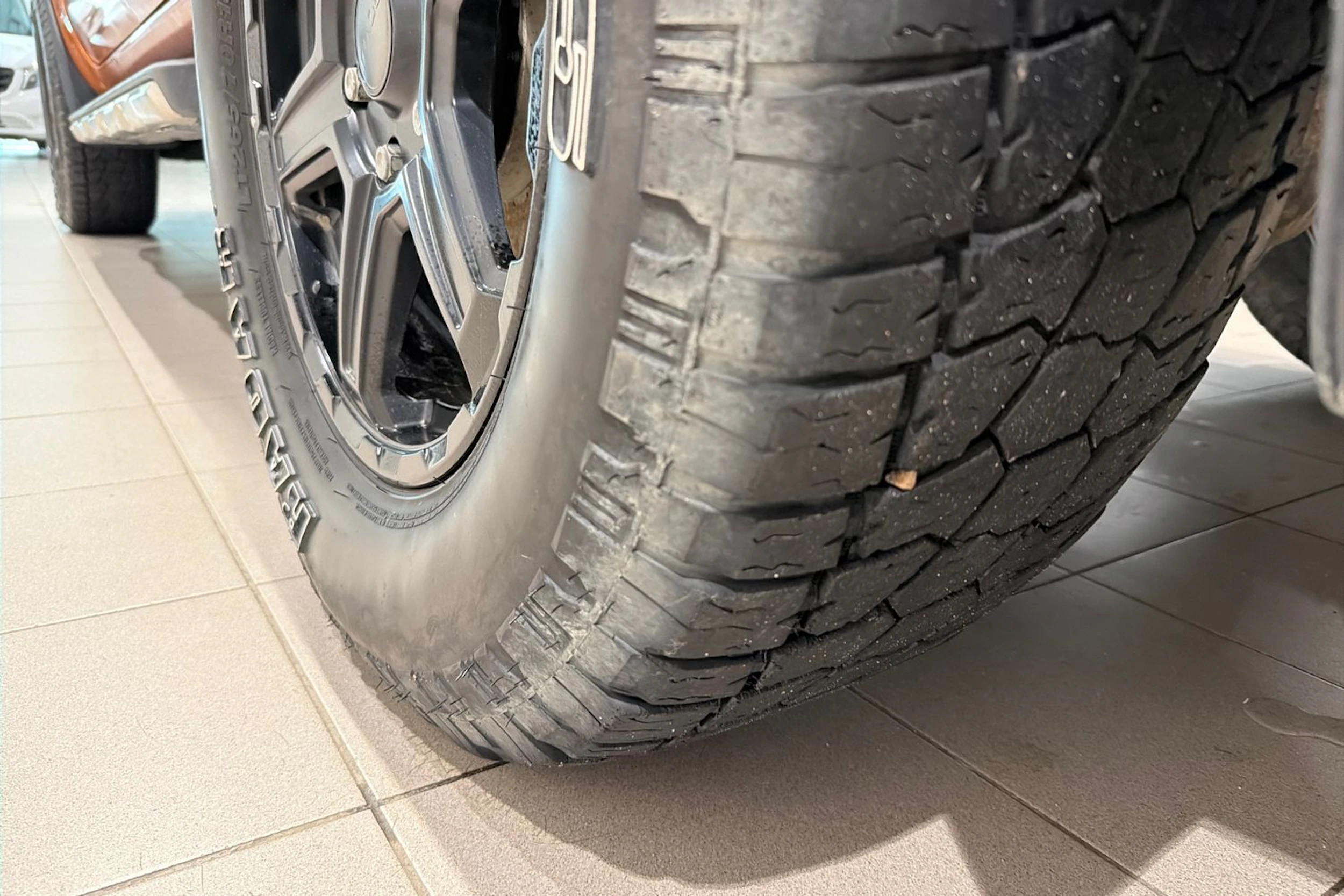 Oranssi Ford RANGER 2019 kuva 25.