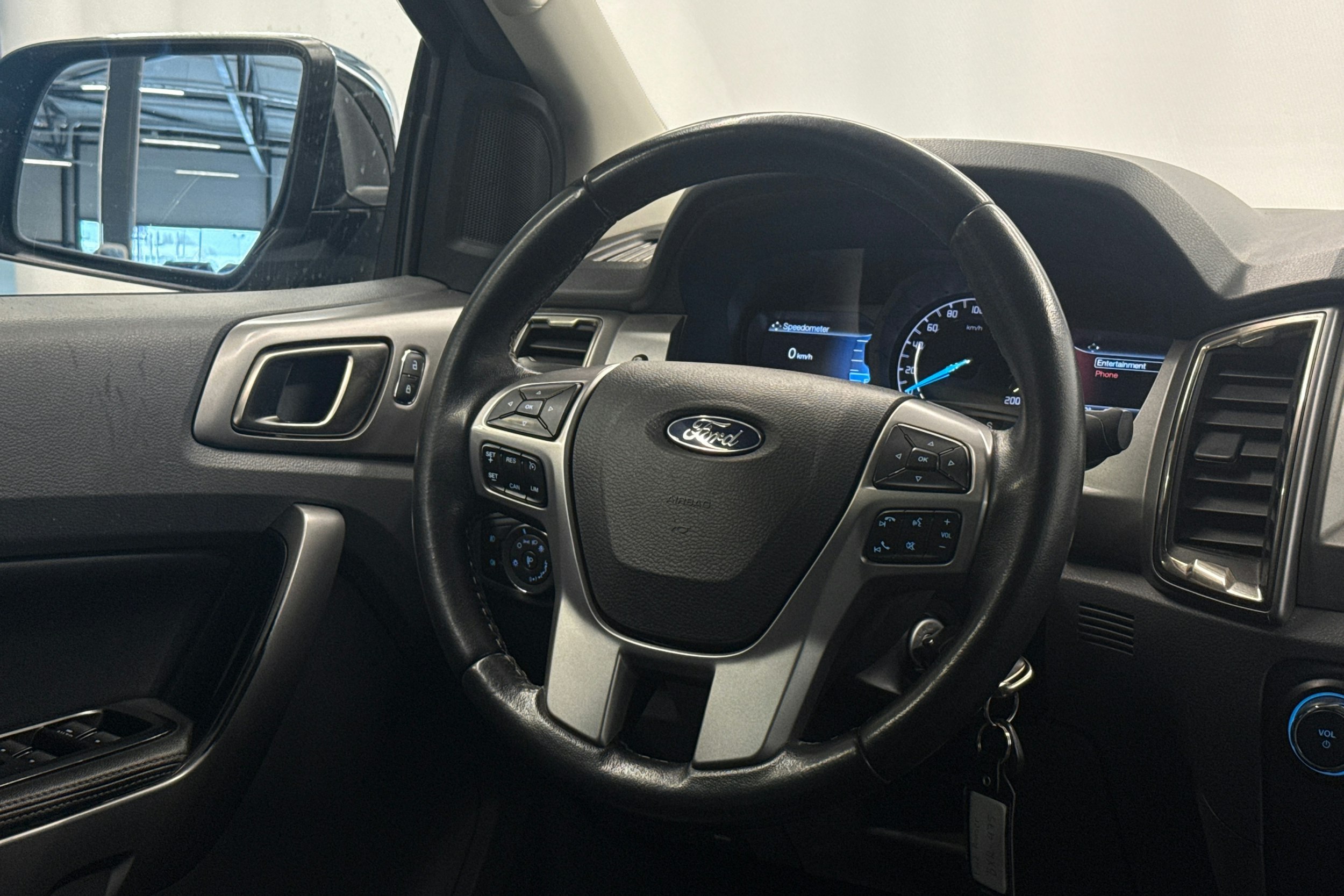 met. musta Ford Ranger 2019 kuva 14.