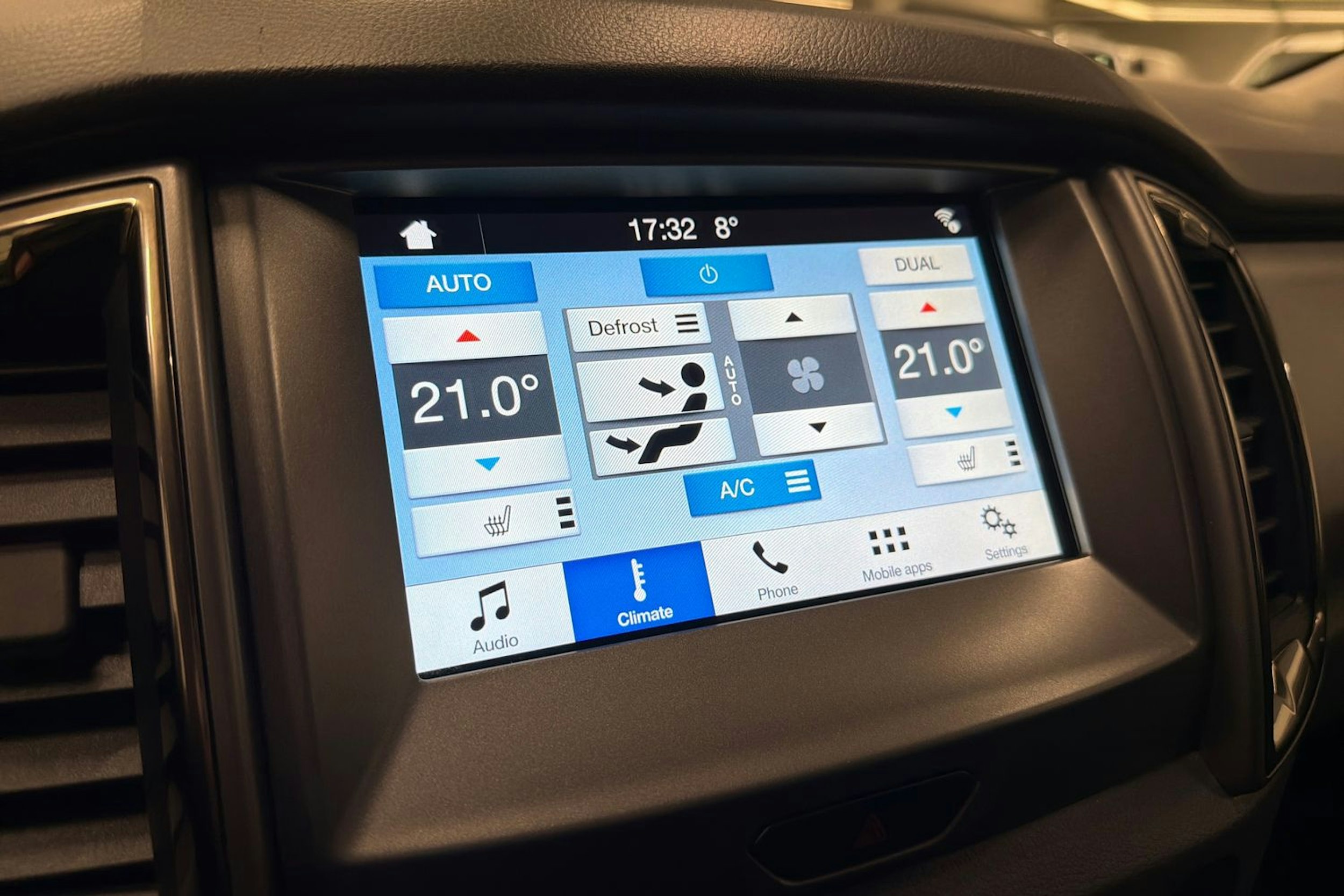 musta Ford Ranger 2019 kuva 16.