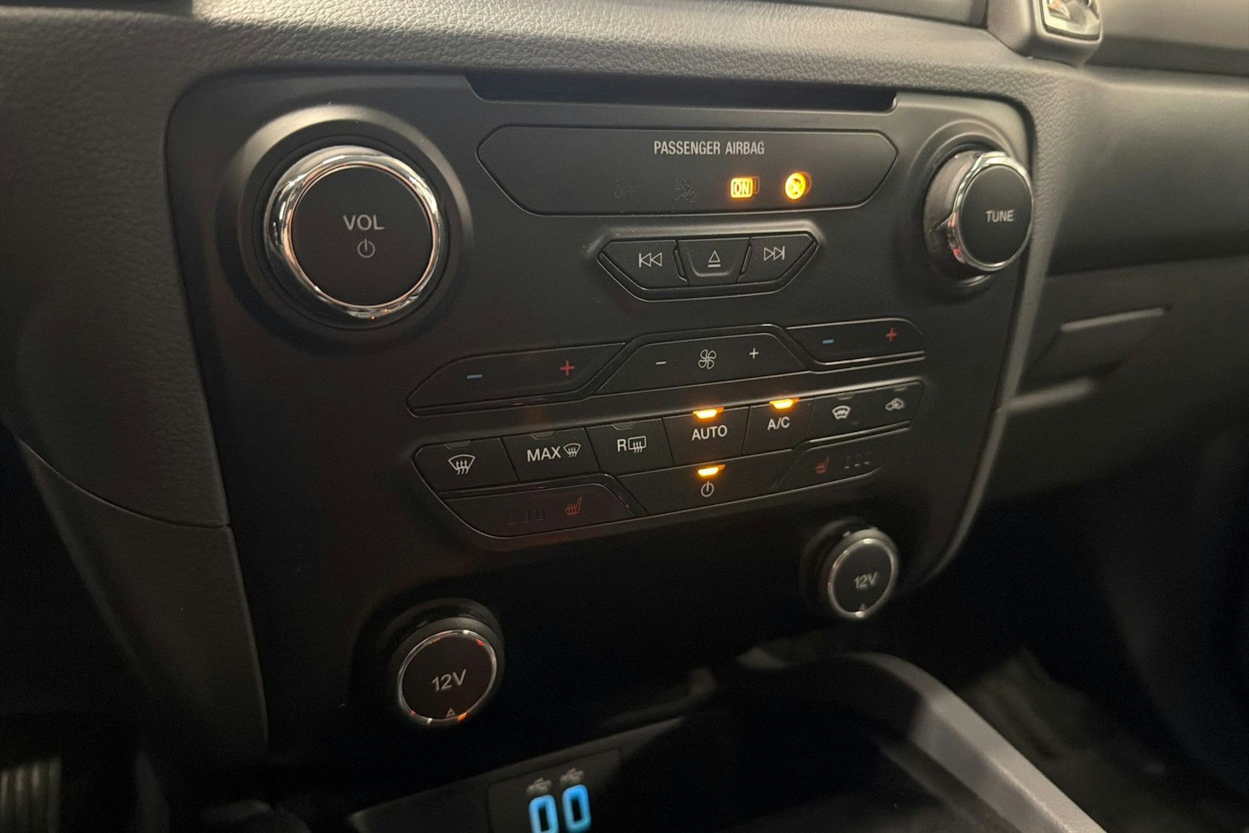 musta Ford Ranger 2019 kuva 17.