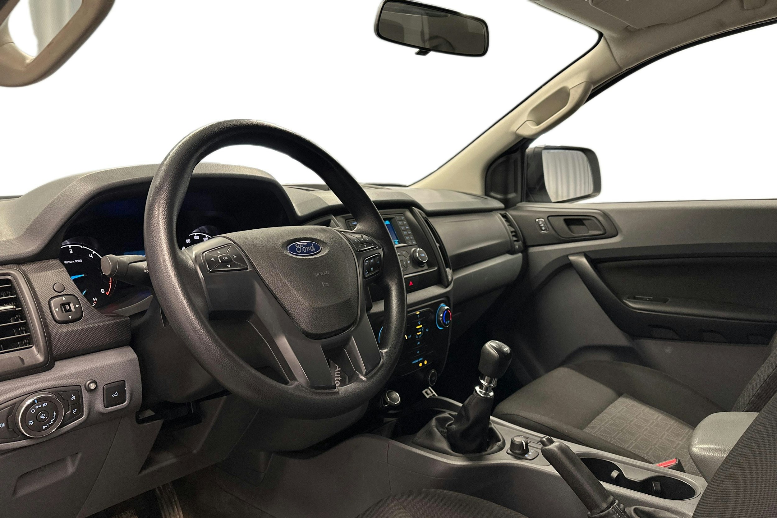 valkoinen Ford Ranger 2019 kuva 6.