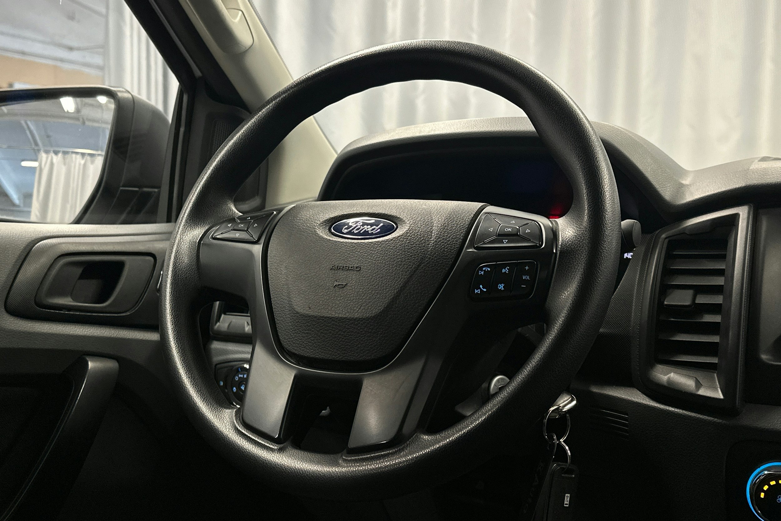 valkoinen Ford Ranger 2019 kuva 13.