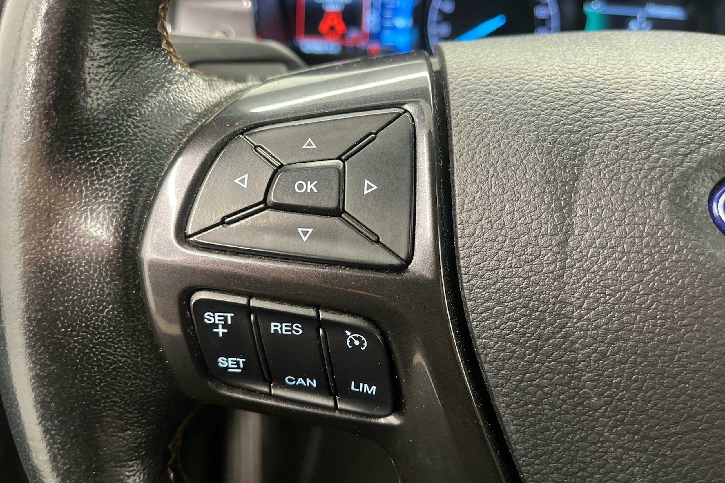 musta Ford Ranger 2019 kuva 18.