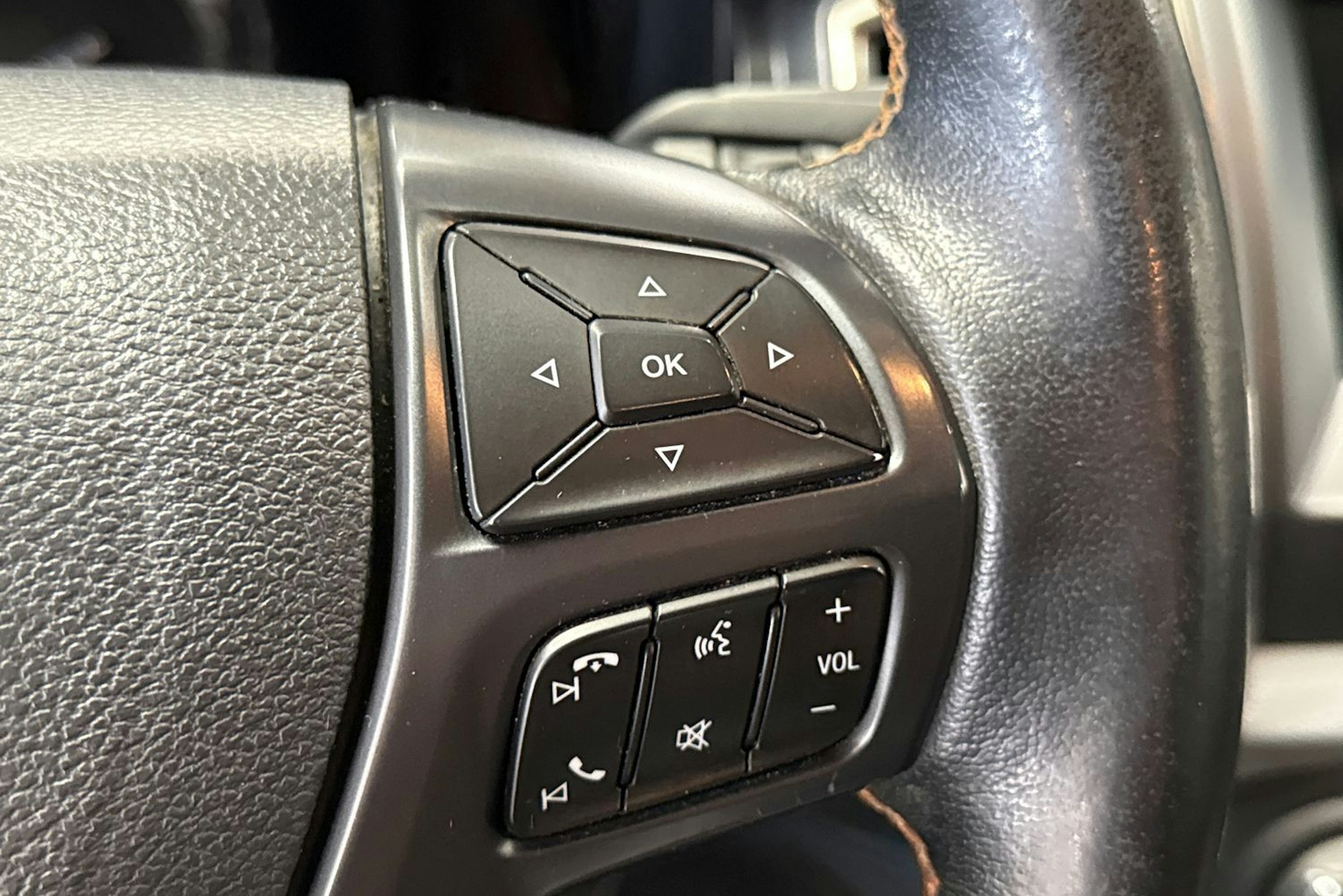 harmaa Ford Ranger 2019 kuva 16.