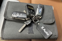 harmaa Ford Ranger 2019 kuva 28.