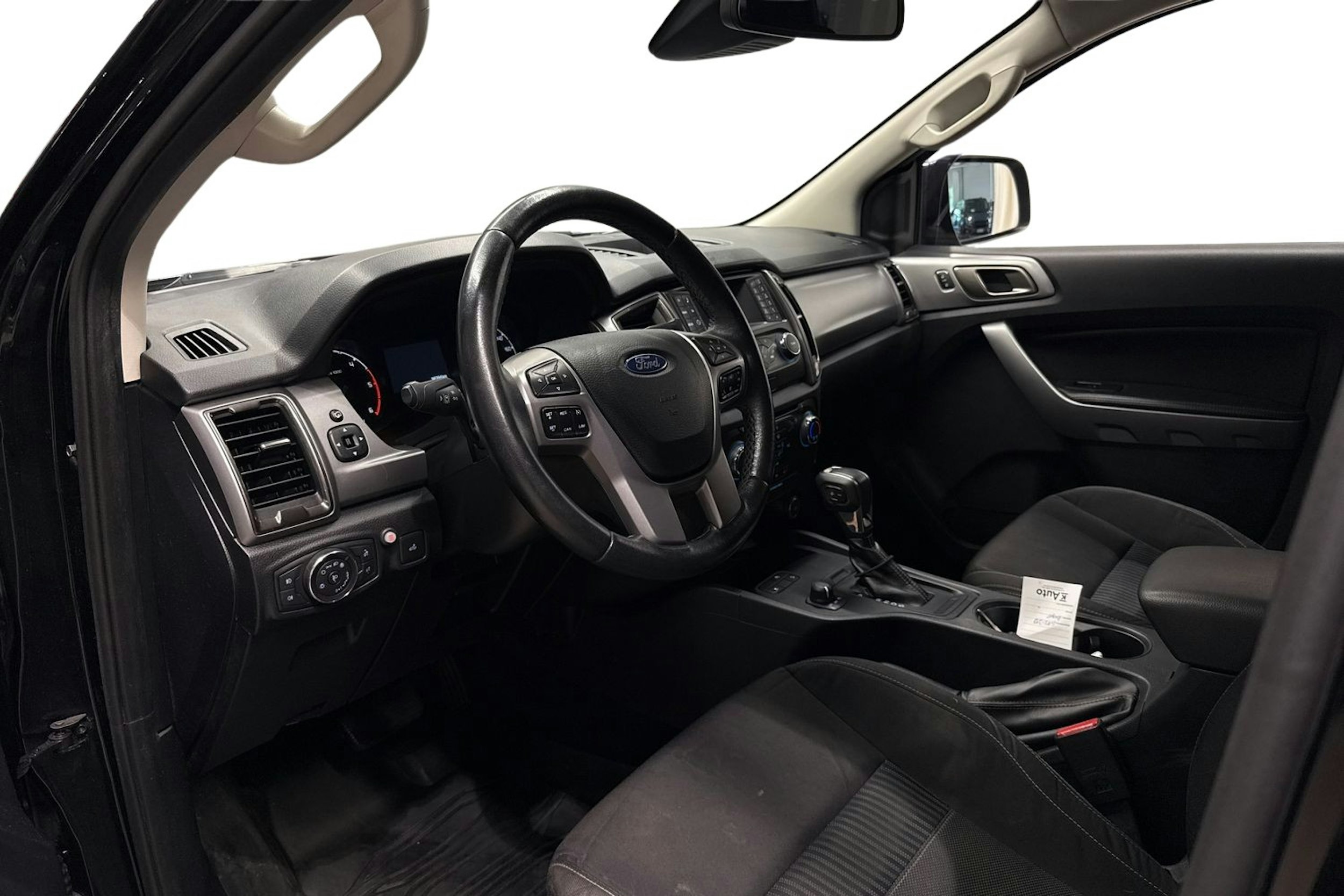 musta Ford Ranger 2019 kuva 7.