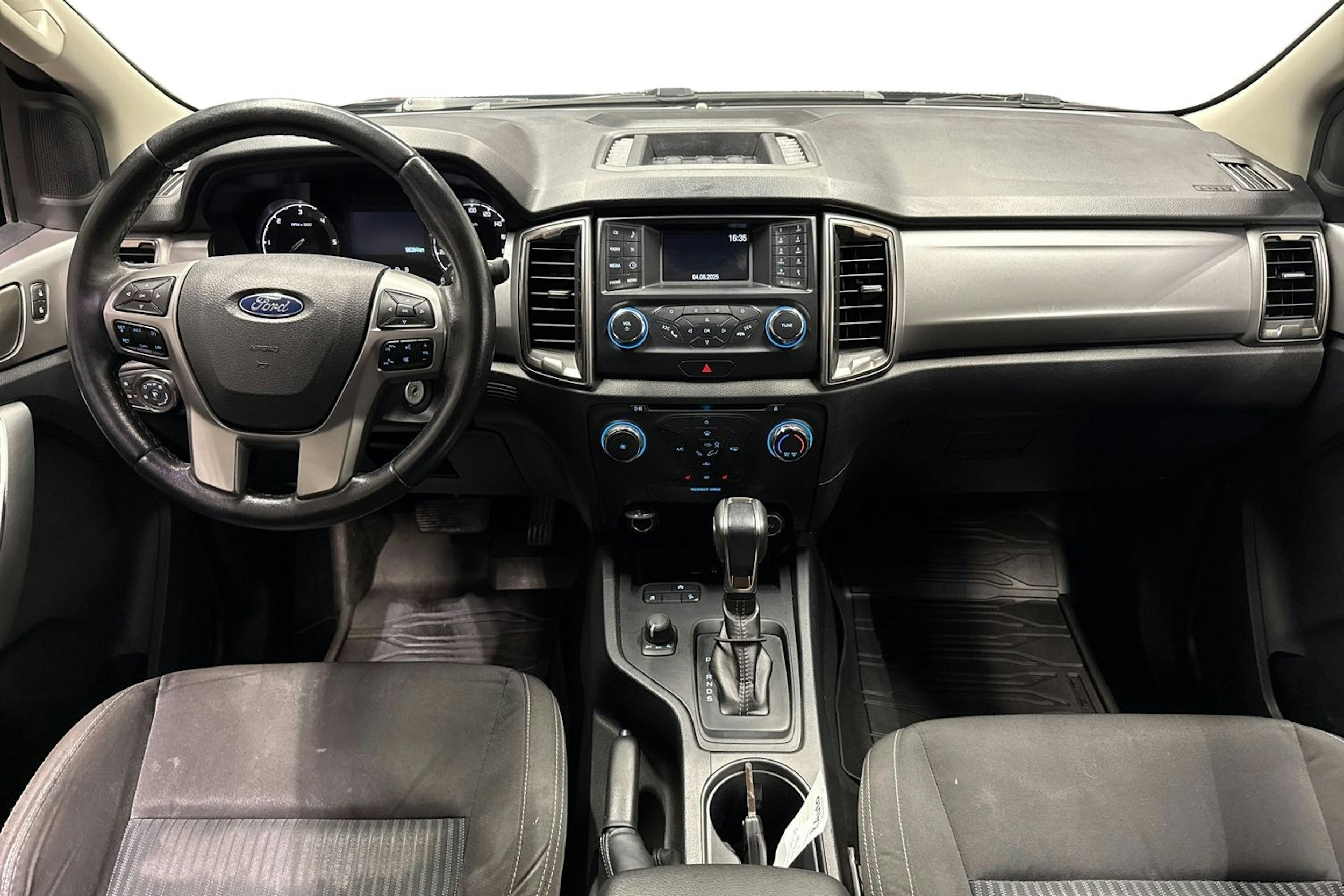 musta Ford Ranger 2019 kuva 9.