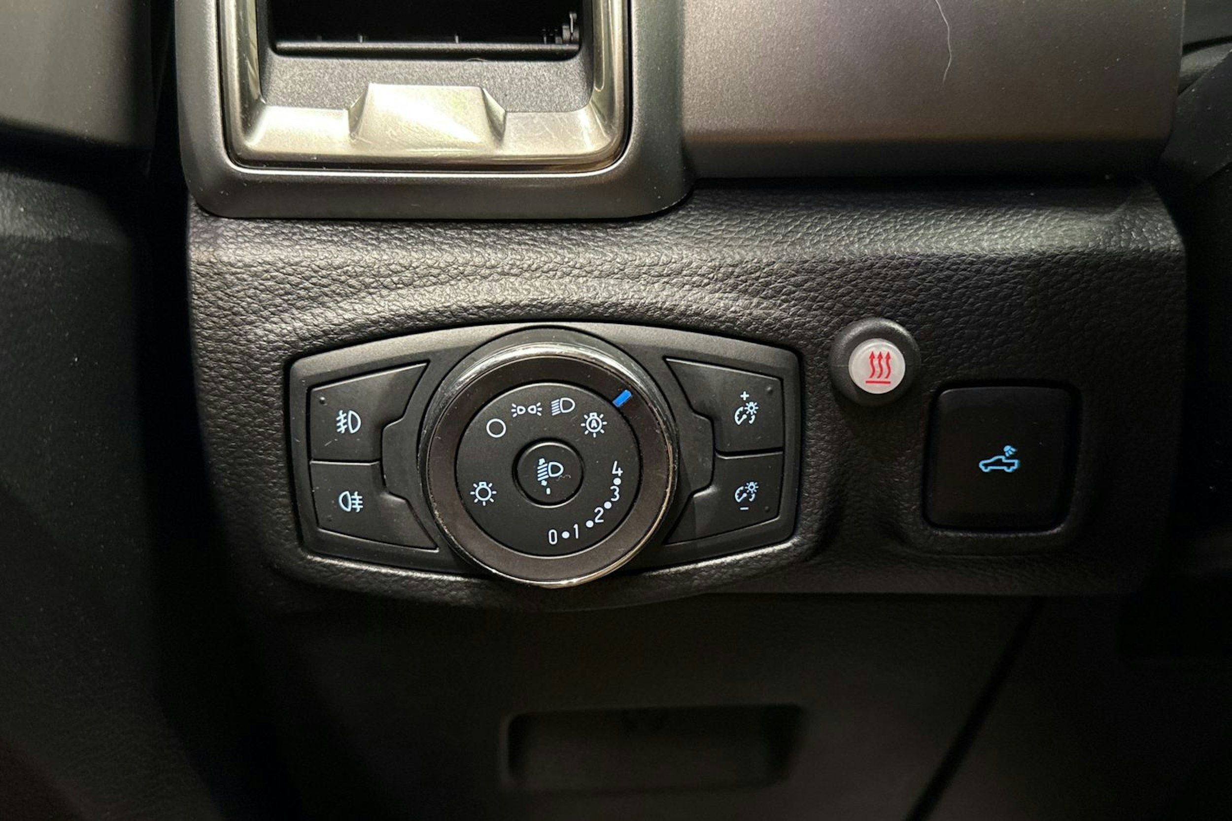 musta Ford Ranger 2019 kuva 23.