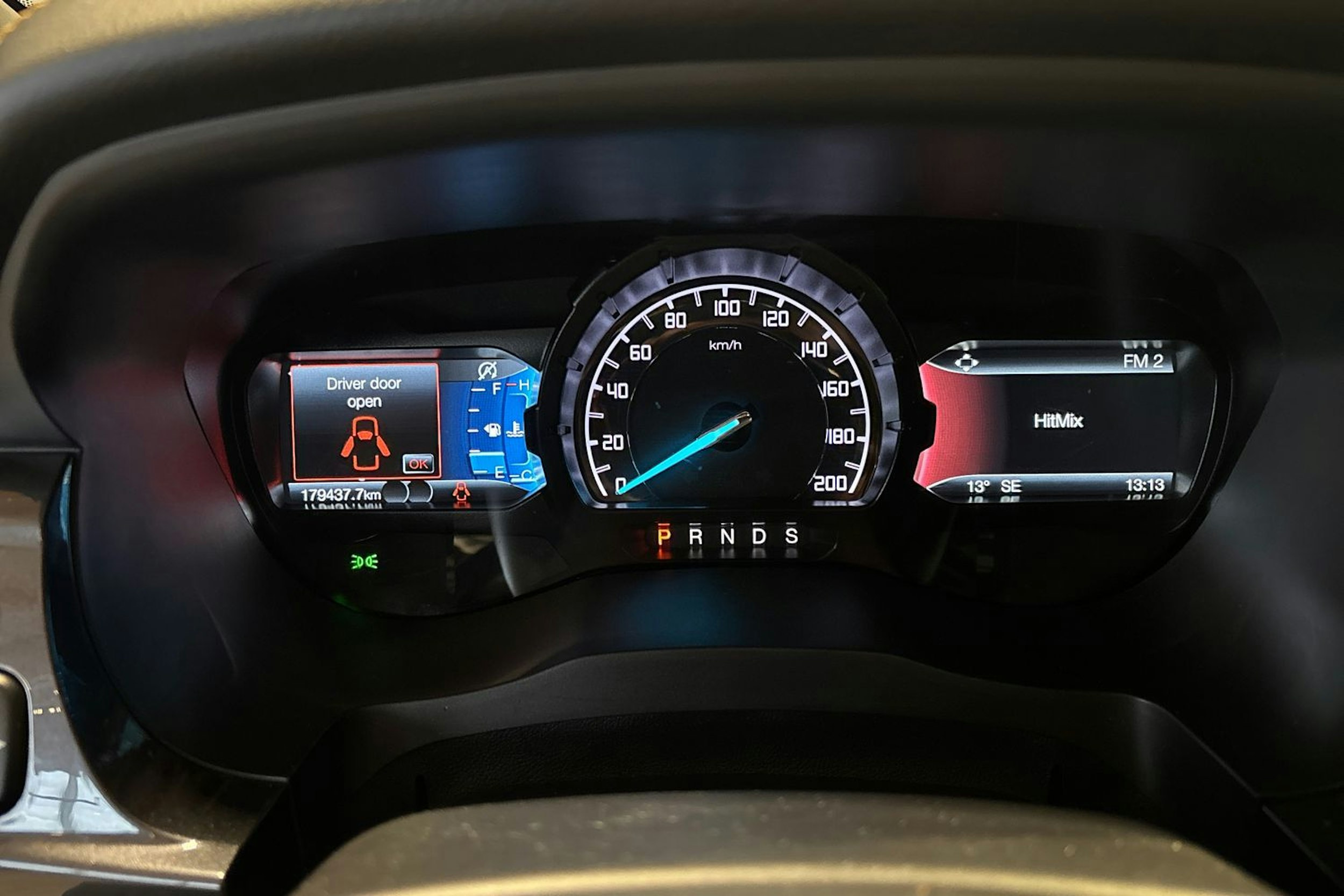 musta Ford Ranger 2019 kuva 14.