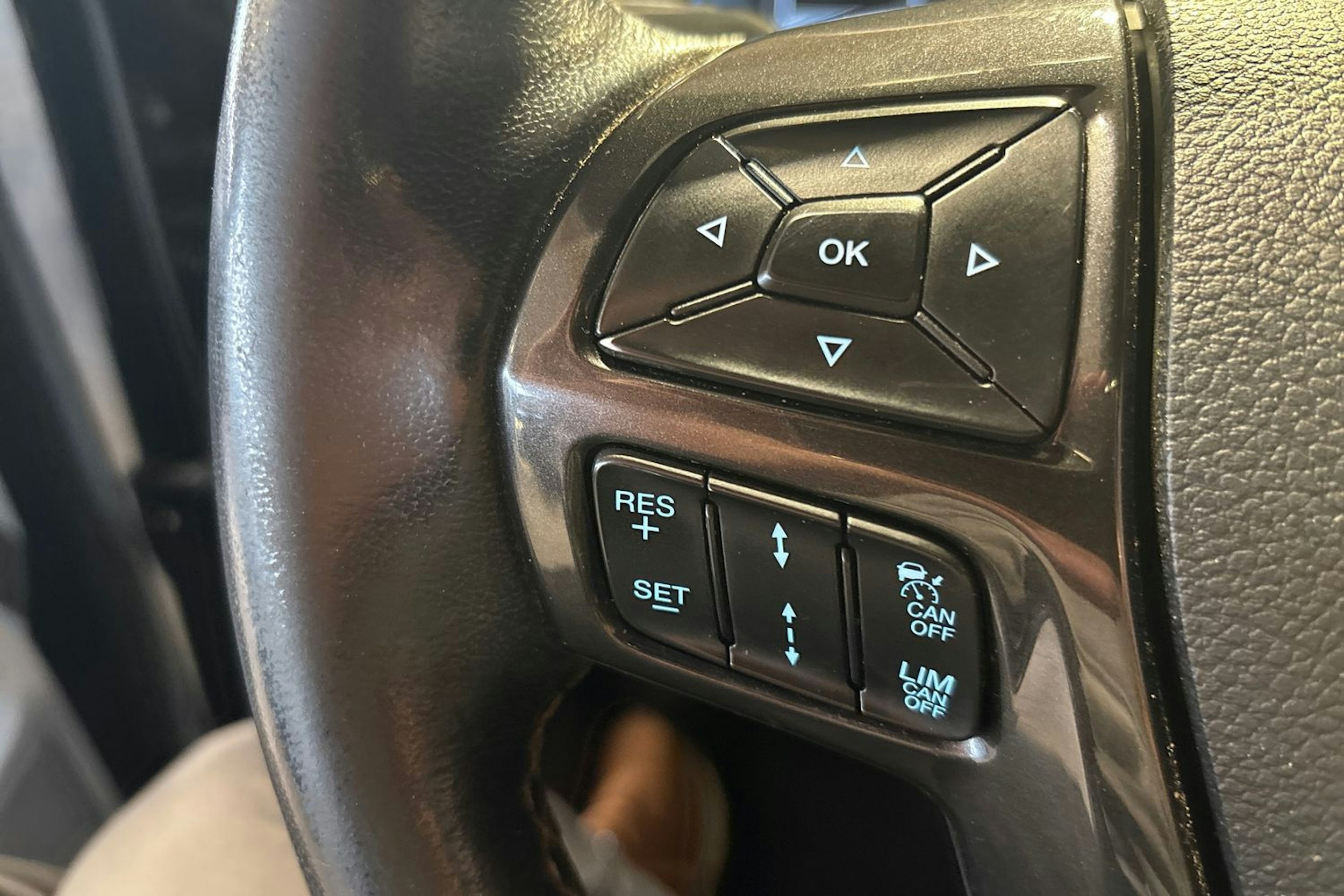 musta Ford Ranger 2019 kuva 16.