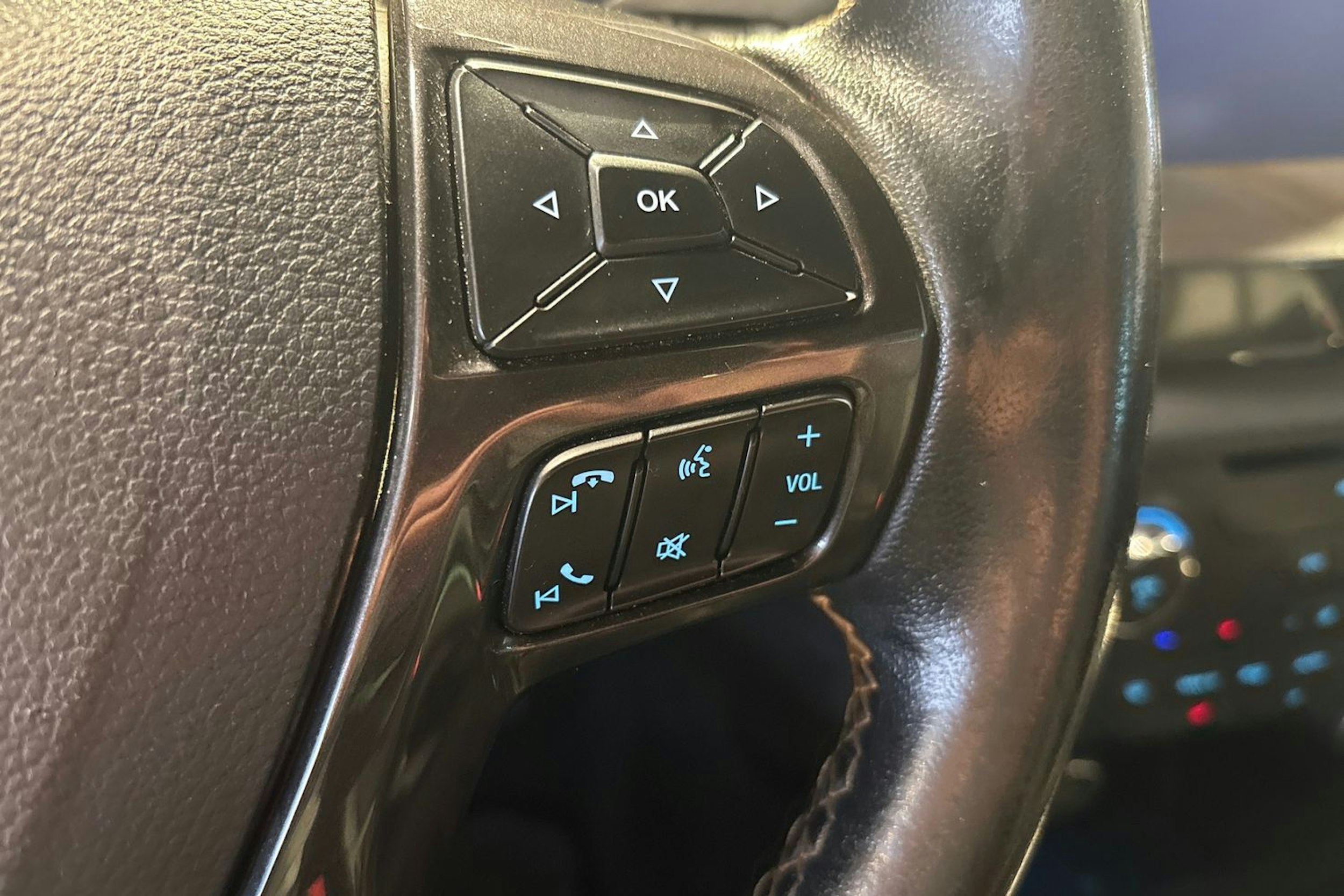 musta Ford Ranger 2019 kuva 17.