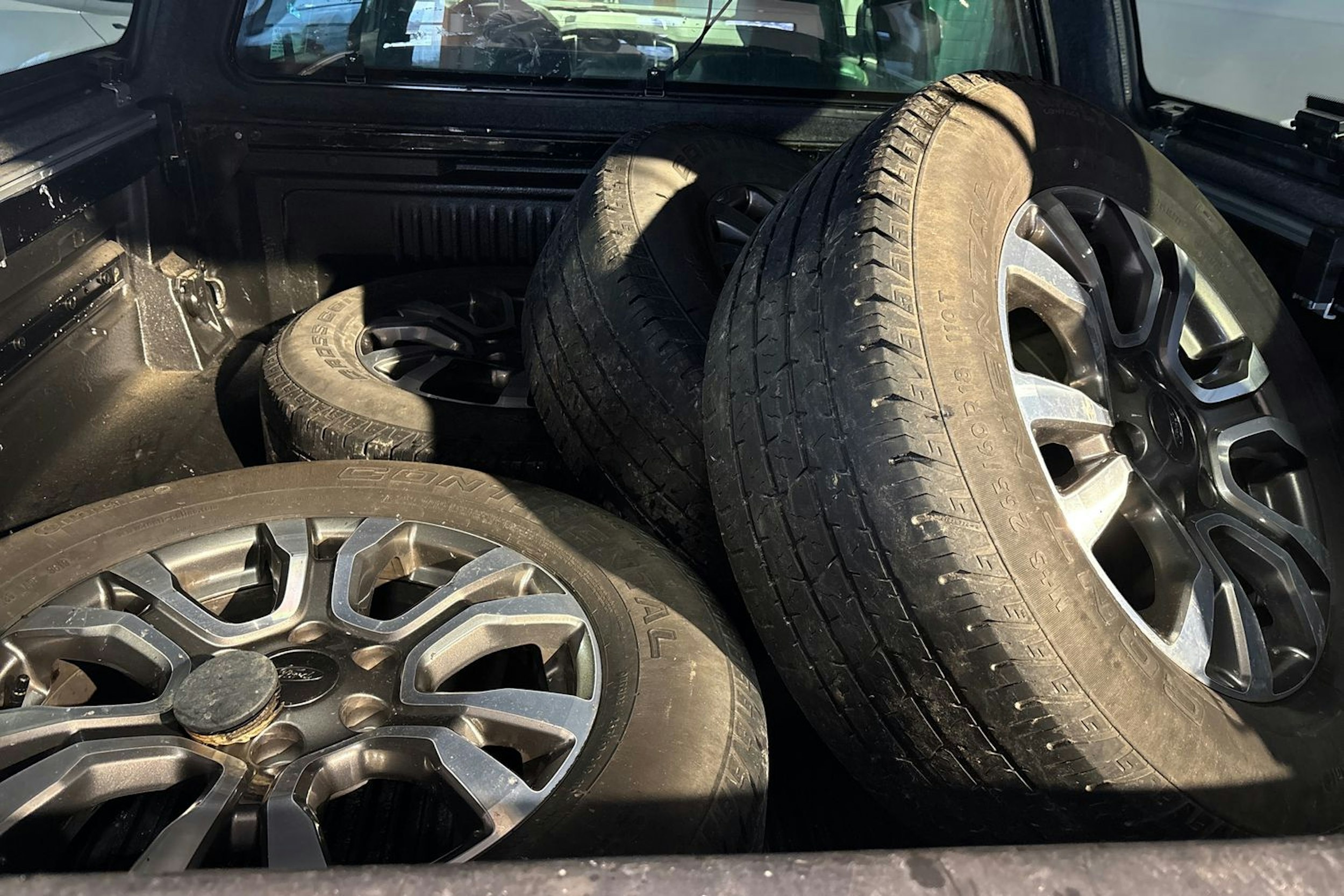 musta Ford Ranger 2019 kuva 20.