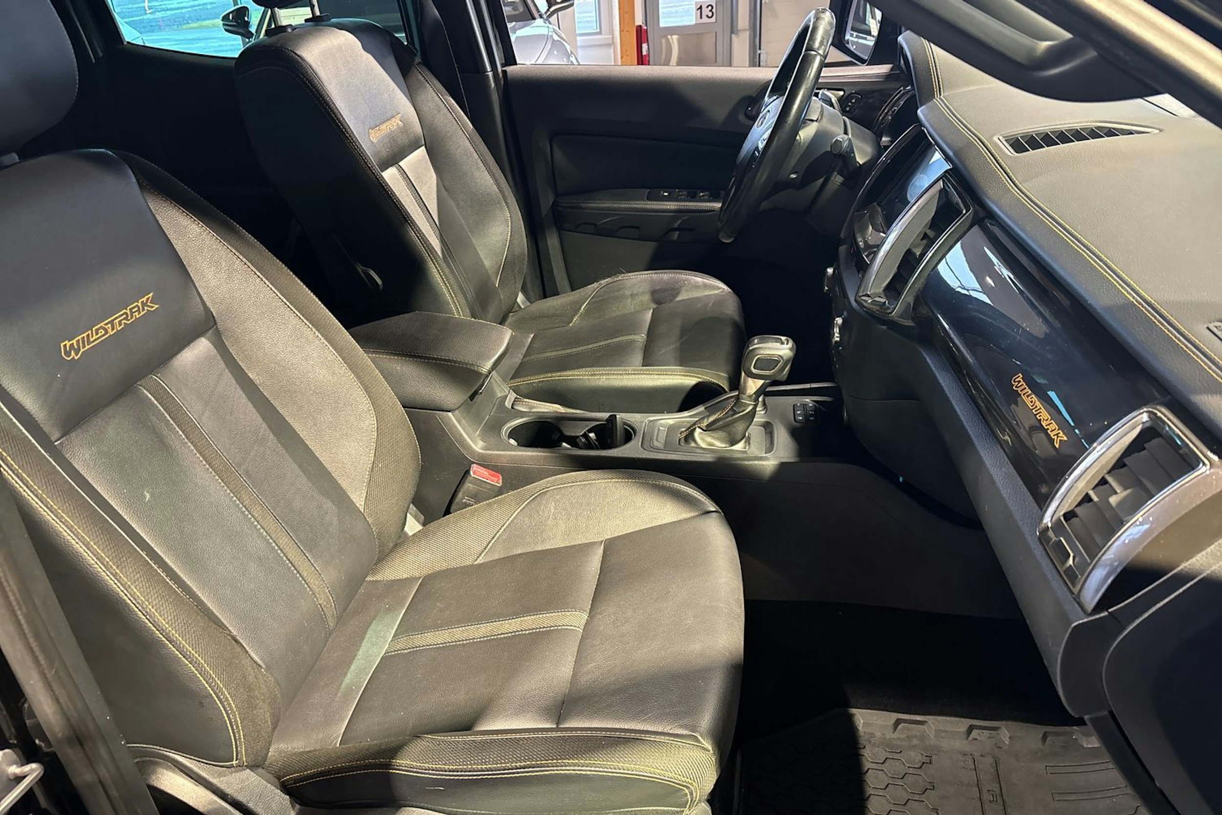 musta Ford Ranger 2019 kuva 21.