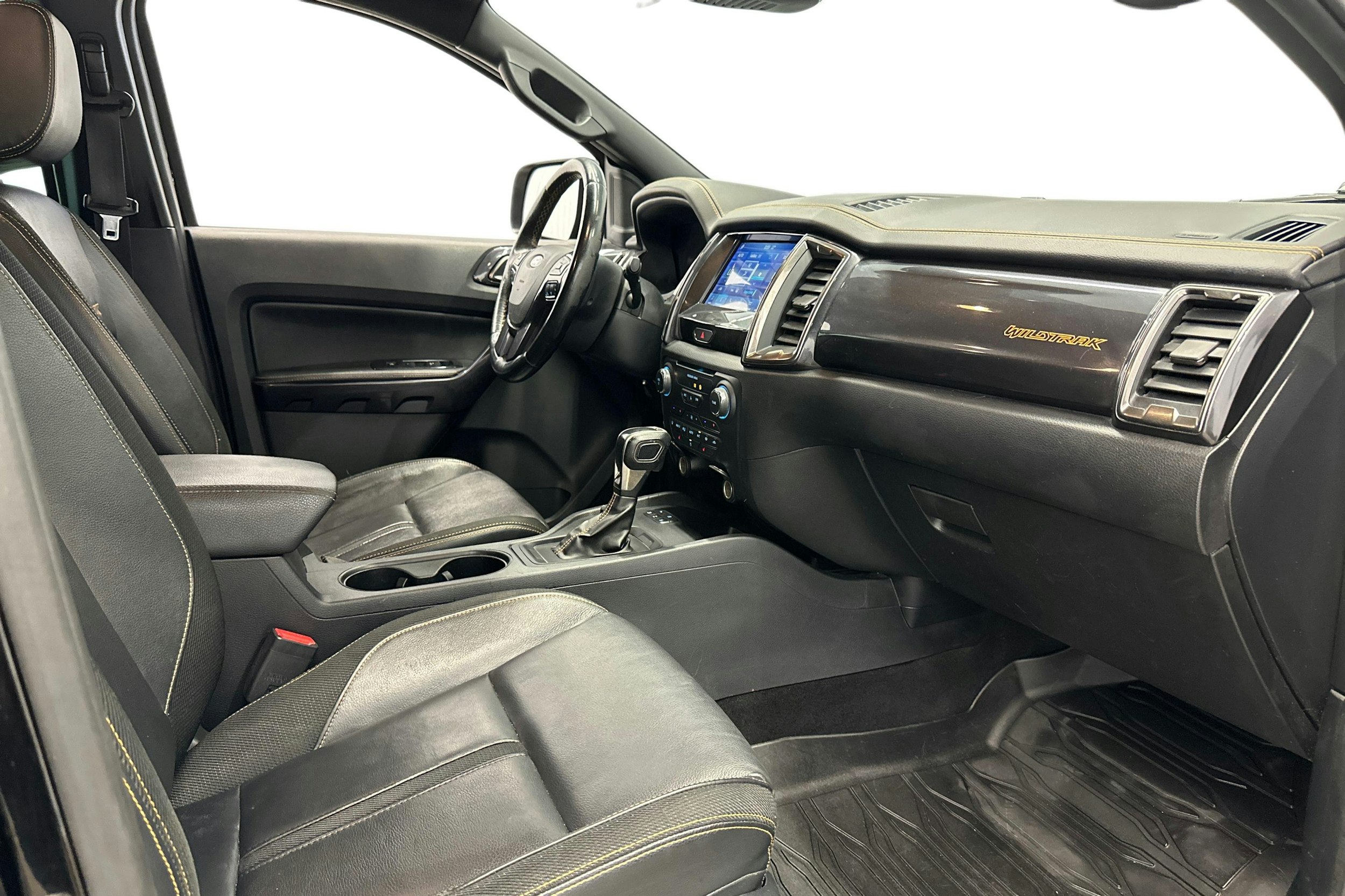 musta Ford Ranger 2019 kuva 9.