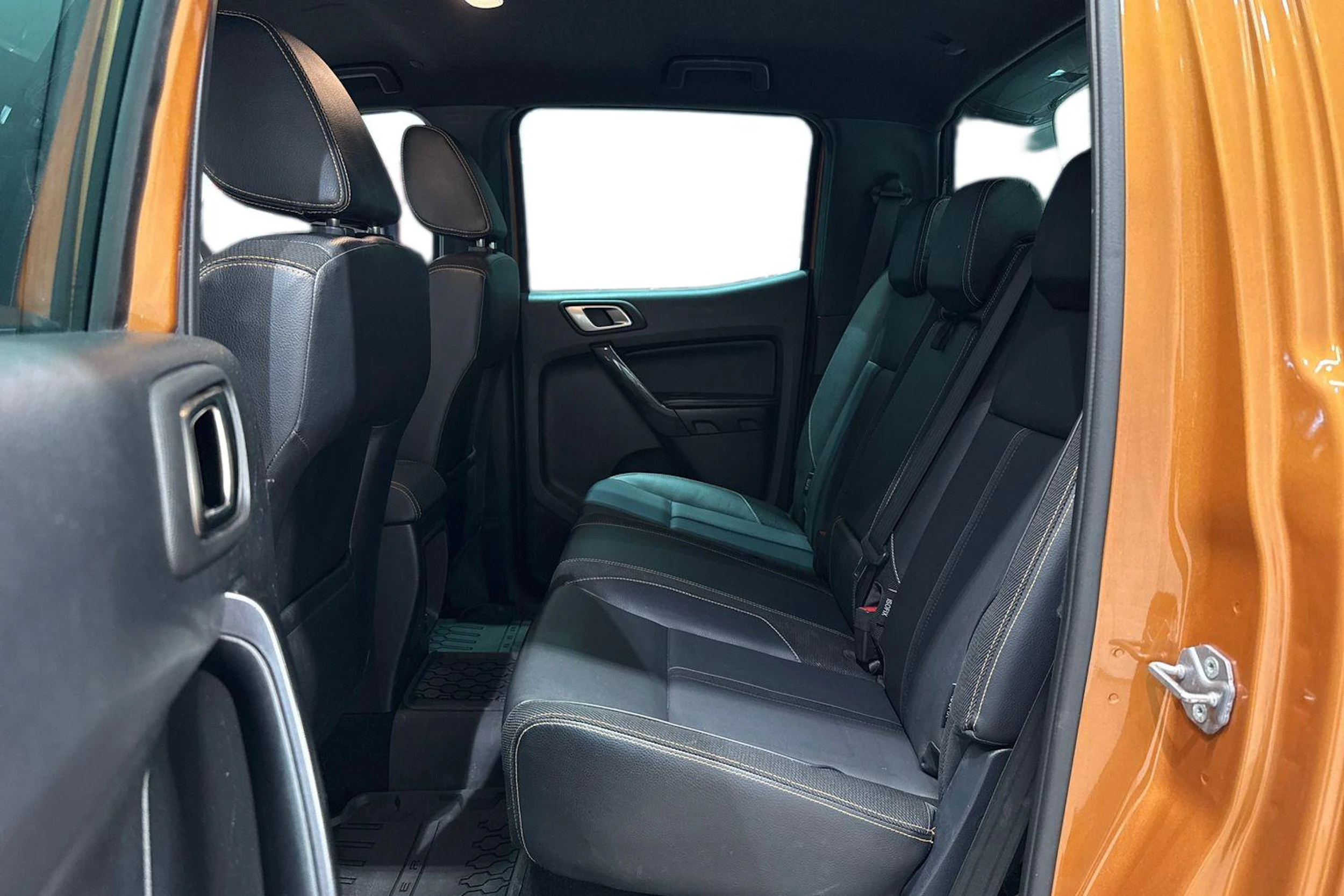 oranssi Ford Ranger 2019 kuva 11.