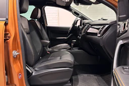 oranssi Ford Ranger 2019 kuva 15.