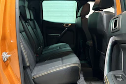 oranssi Ford Ranger 2019 kuva 16.