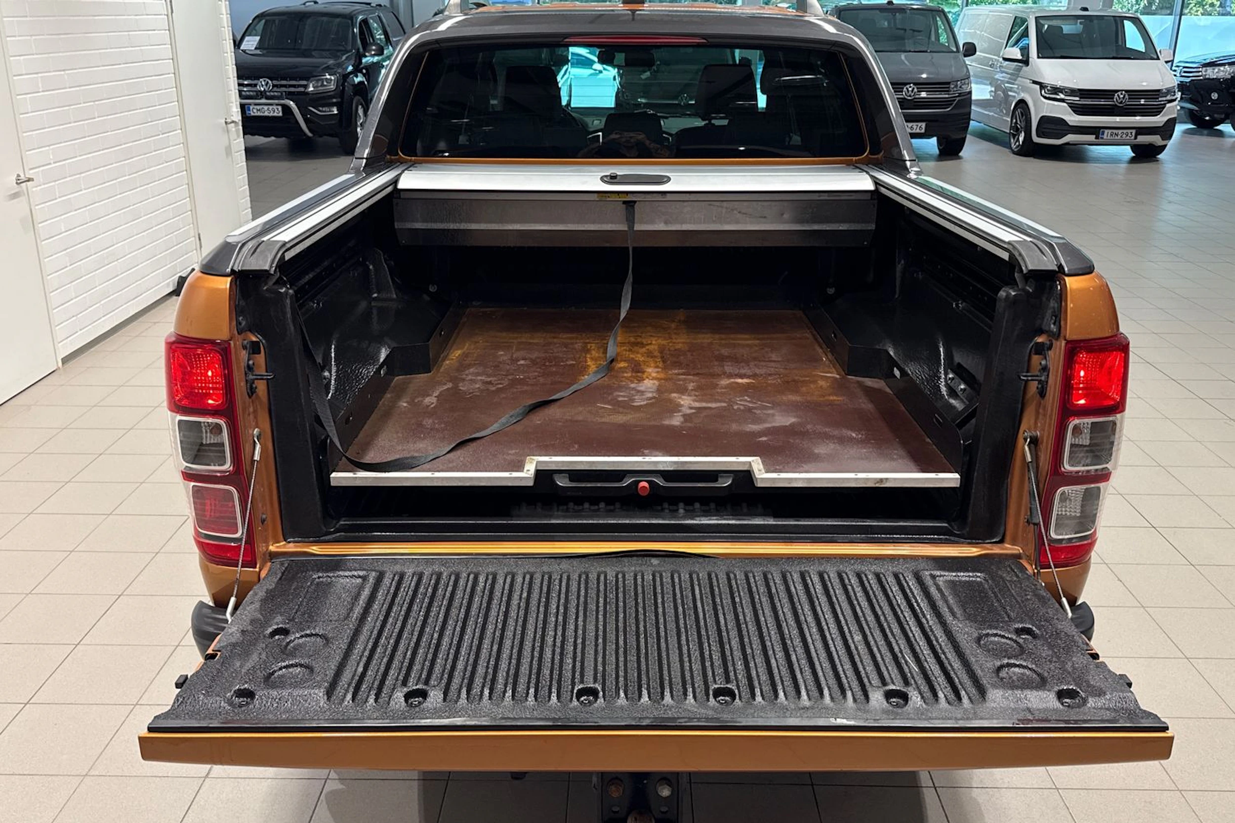 oranssi Ford Ranger 2019 kuva 17.