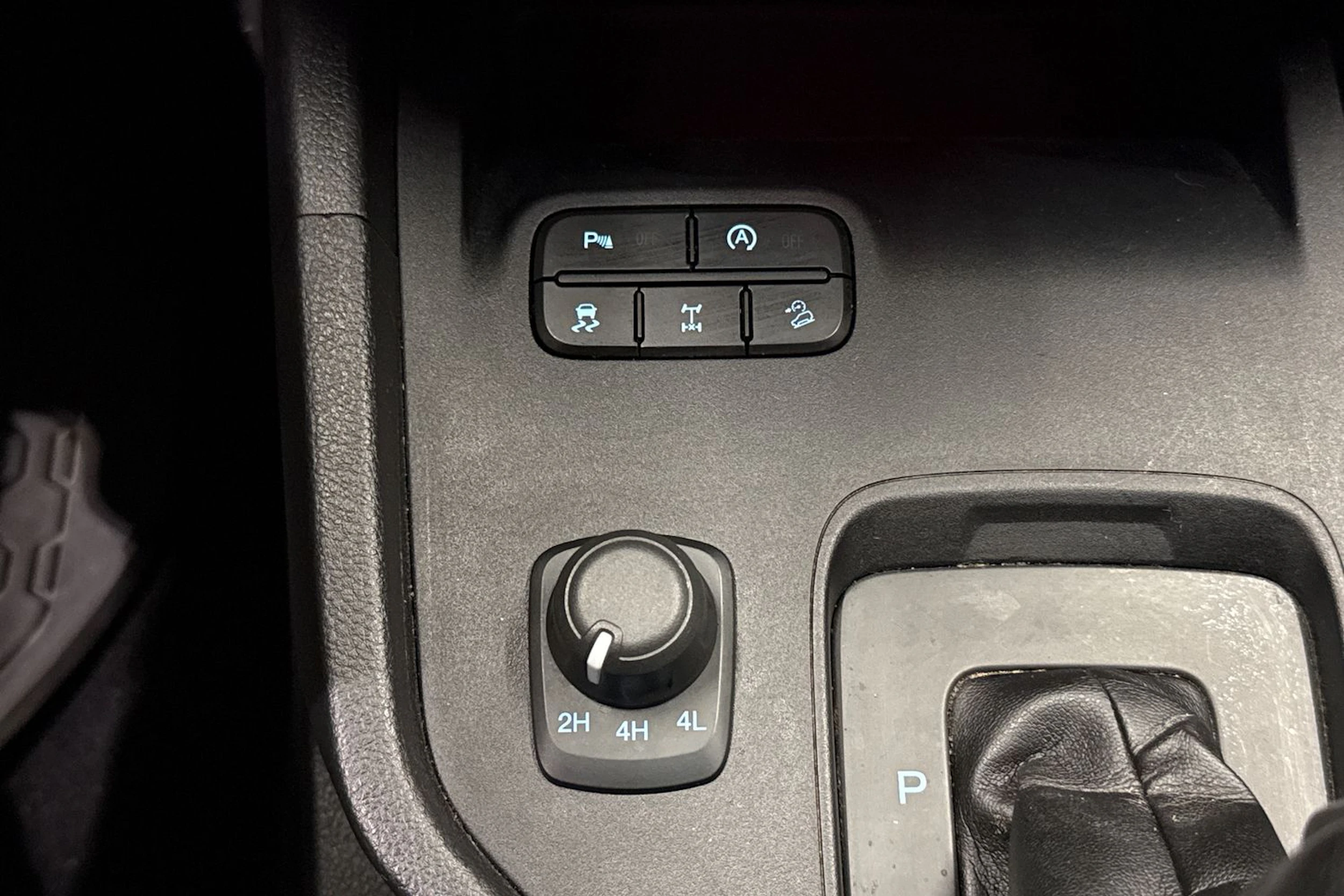 oranssi Ford Ranger 2019 kuva 26.