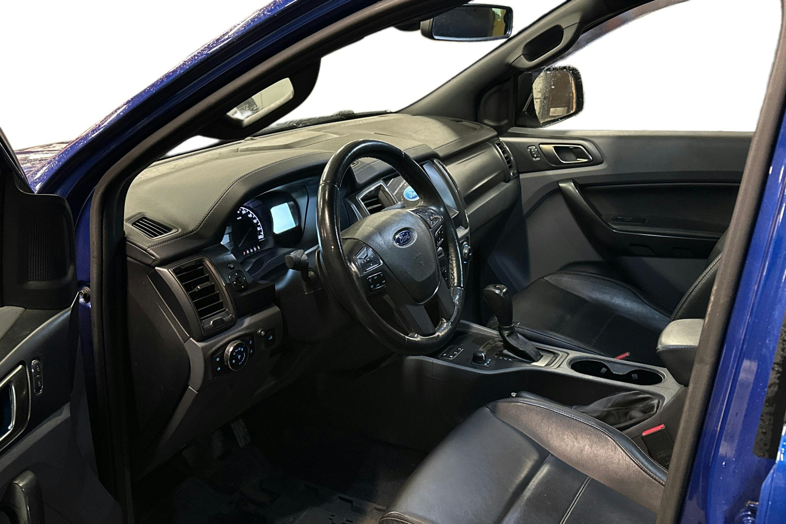 sininen Ford Ranger 2019 kuva 3.