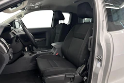 Harmaa Ford RANGER 2019 kuva 8.