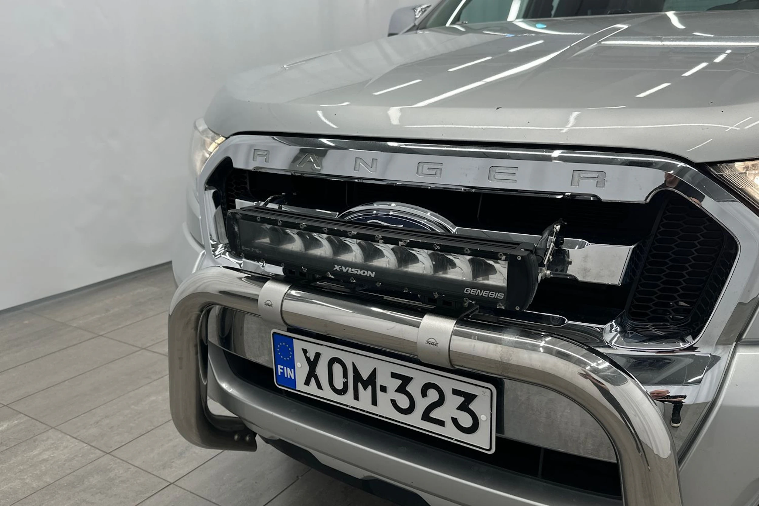 Harmaa Ford RANGER 2019 kuva 20.