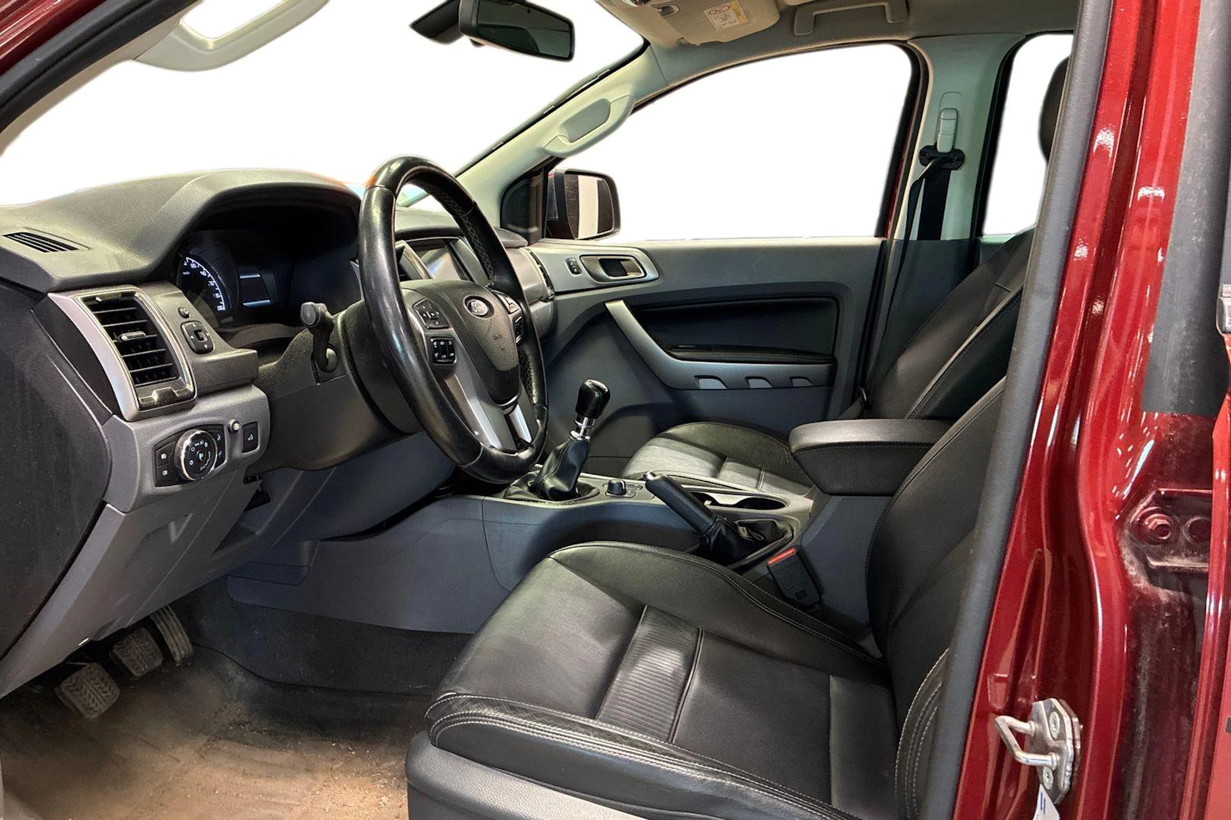 met. punainen Ford Ranger 2019 kuva 3.