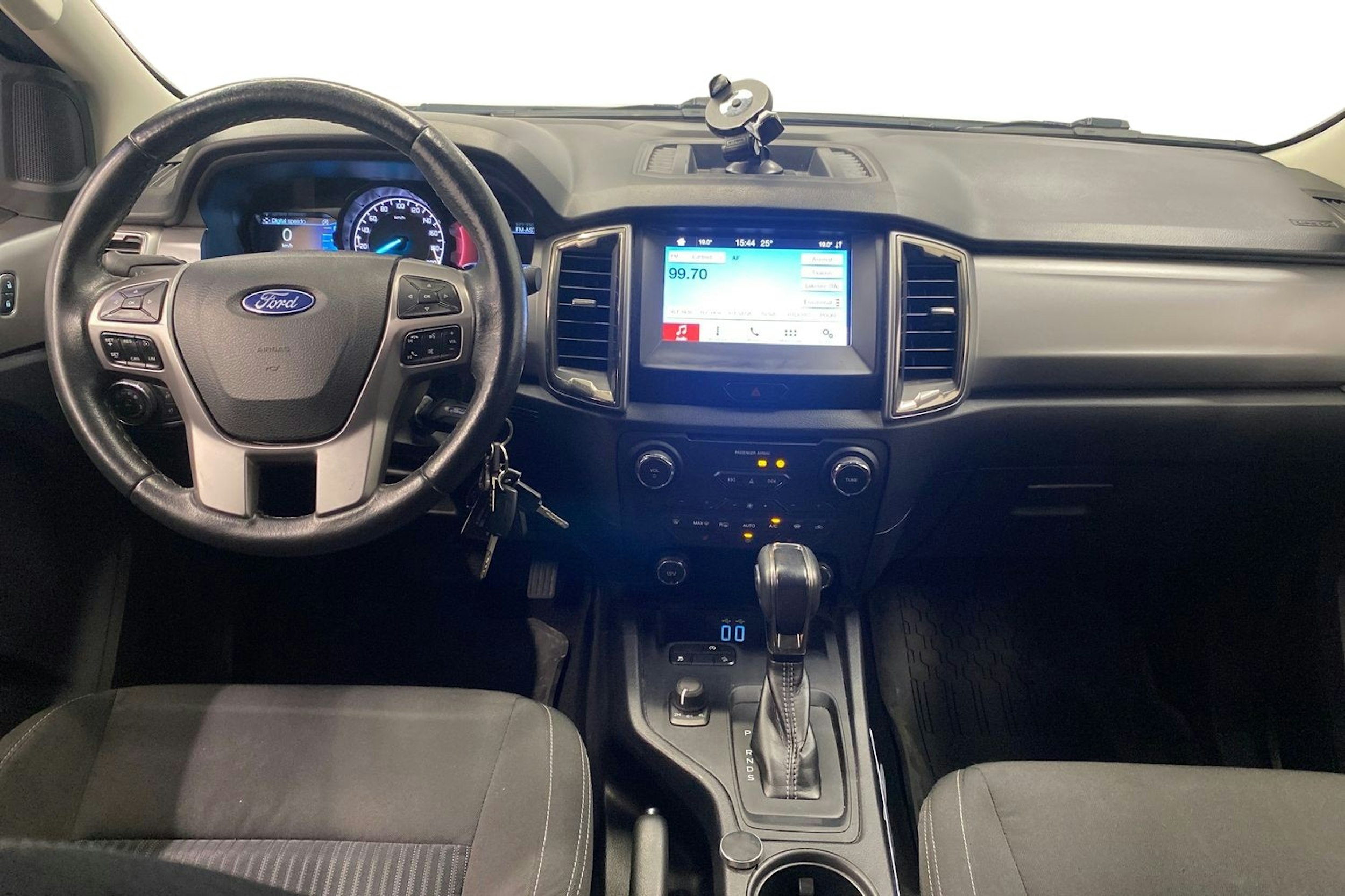 valkoinen Ford Ranger 2020 kuva 9.