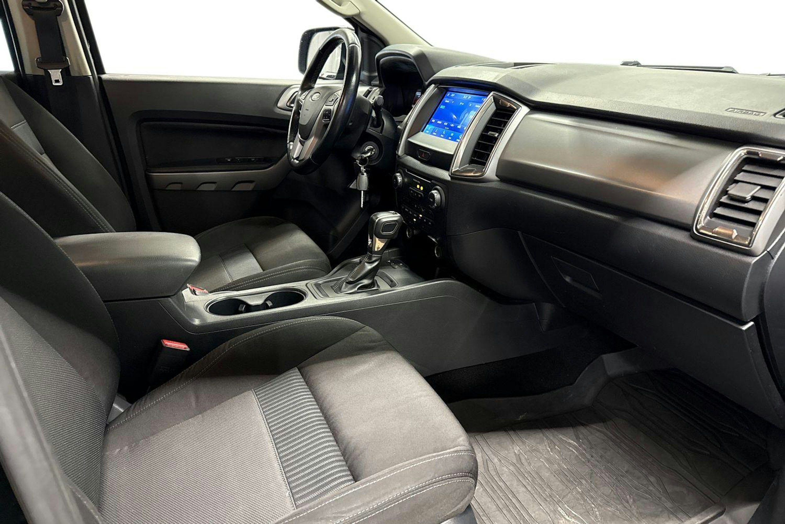 musta Ford Ranger 2020 kuva 10.
