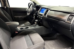 musta Ford Ranger 2020 kuva 10.