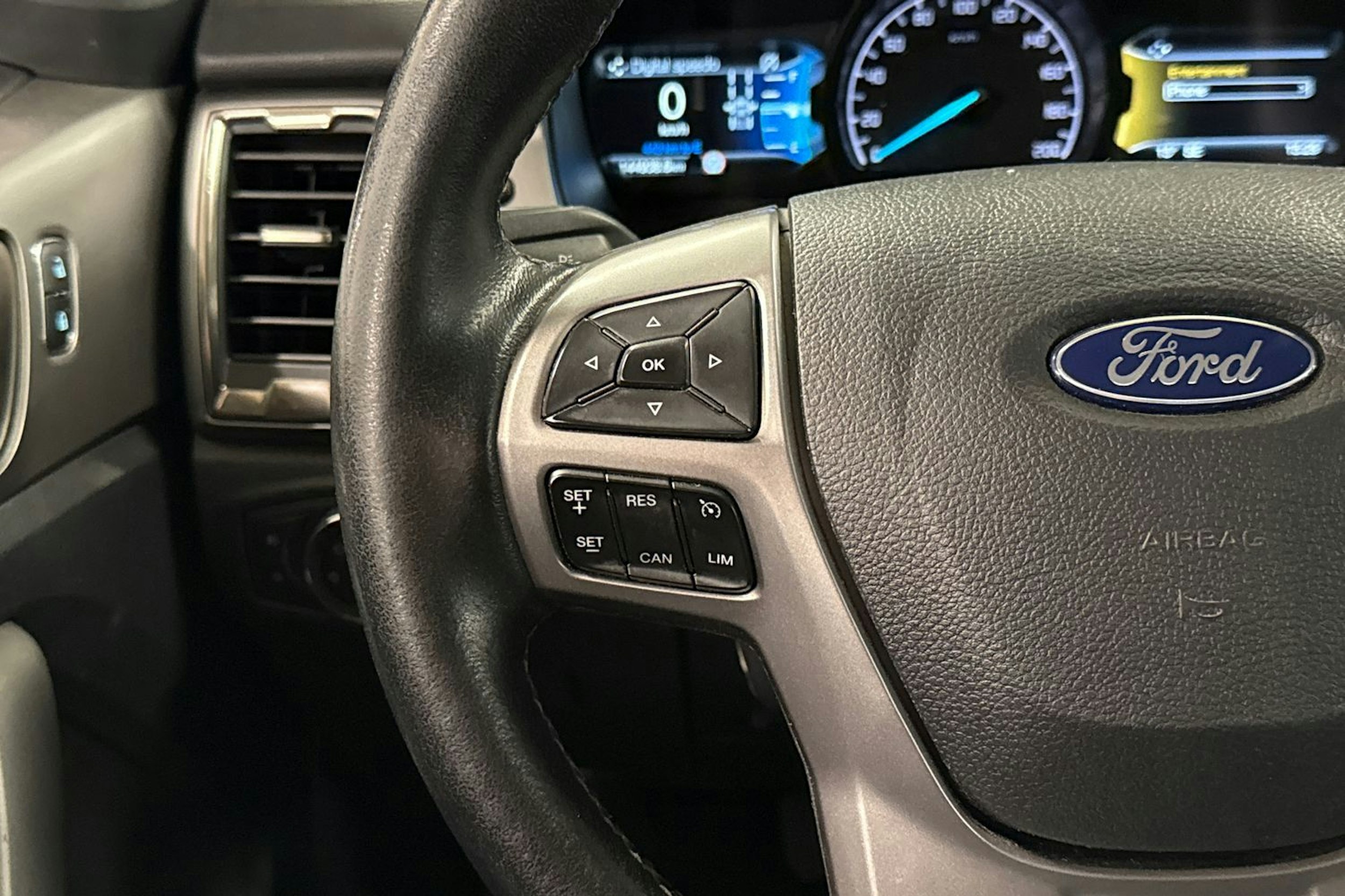 musta Ford Ranger 2020 kuva 17.