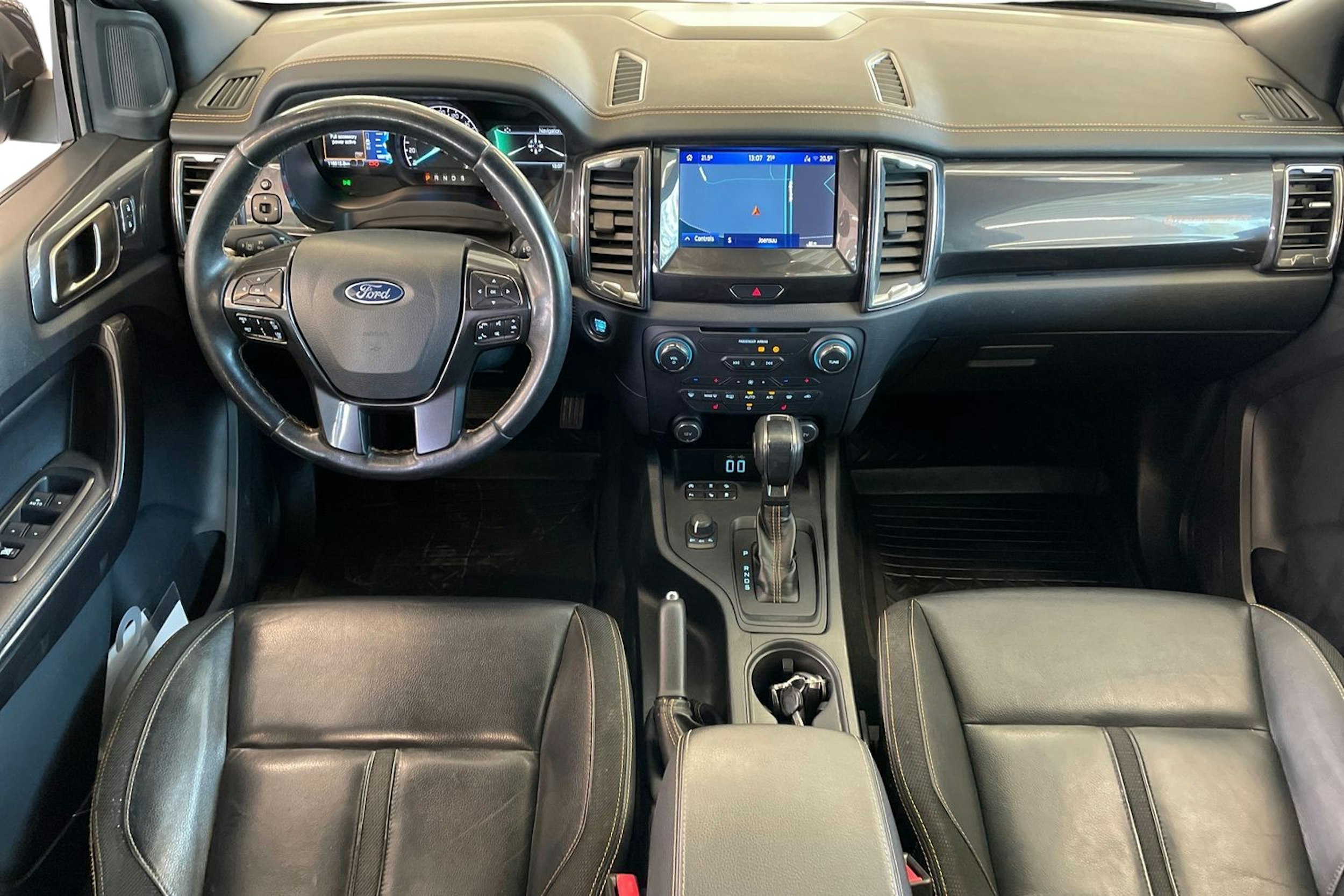 musta Ford Ranger 2020 kuva 9.