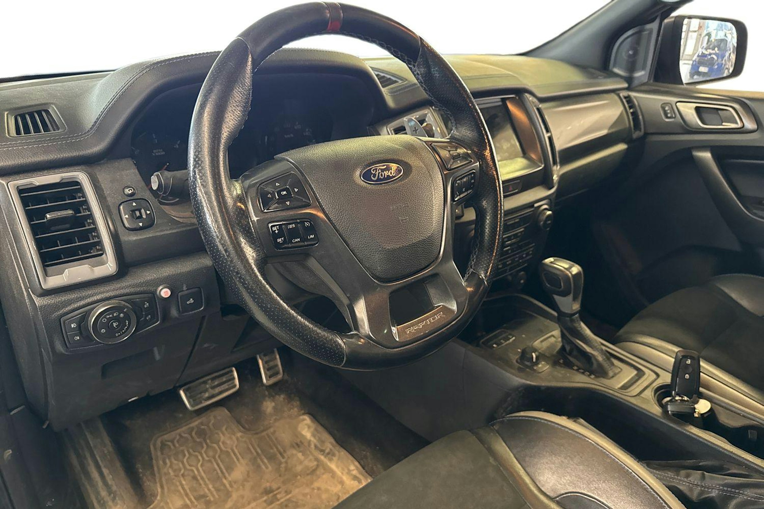 musta Ford Ranger 2020 kuva 3.