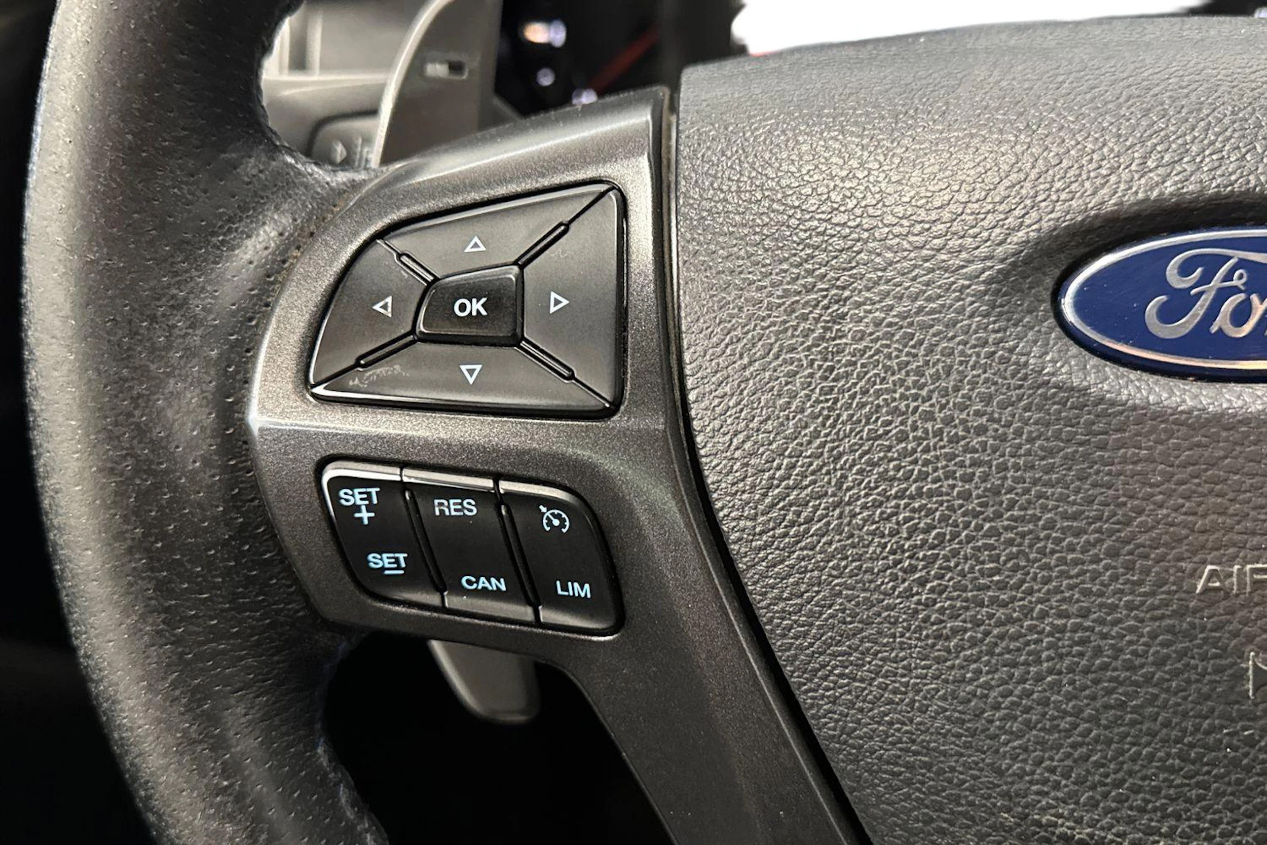 musta Ford Ranger 2020 kuva 9.