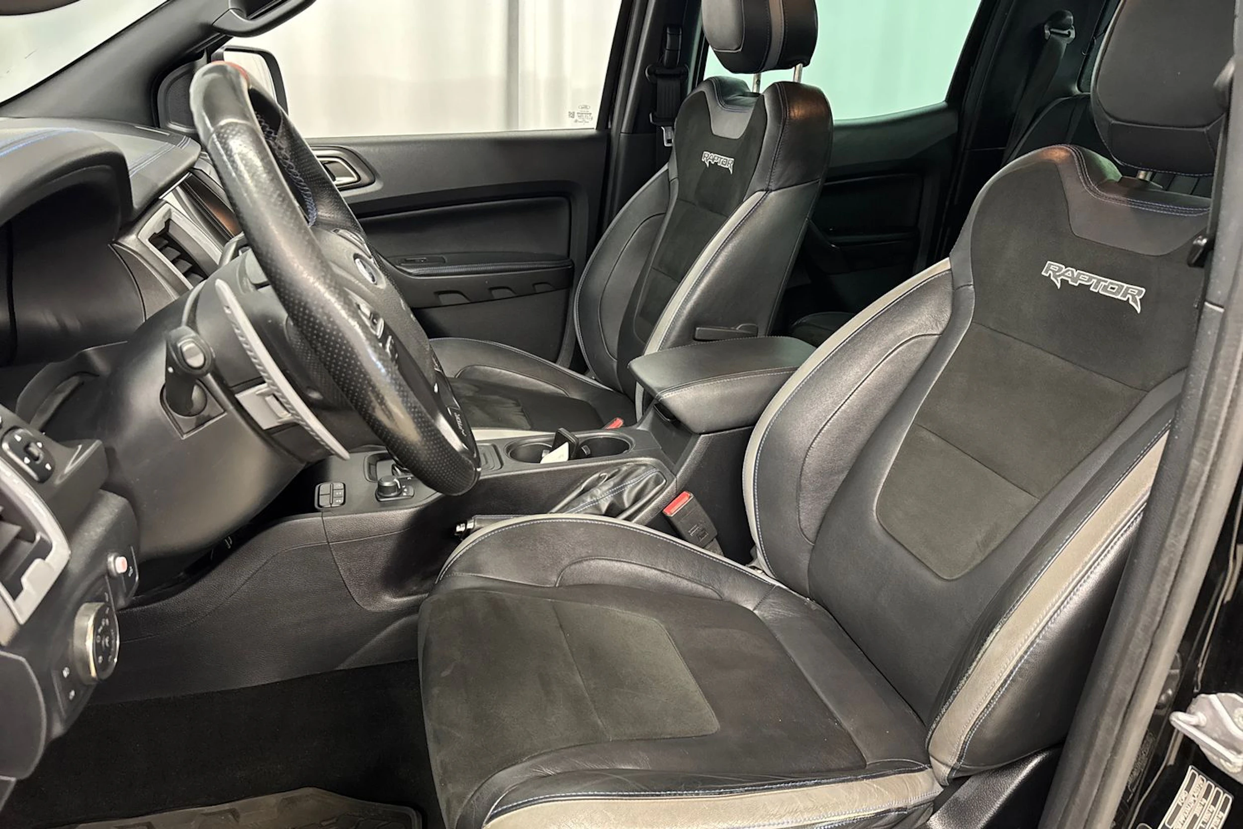 musta Ford Ranger 2020 kuva 14.