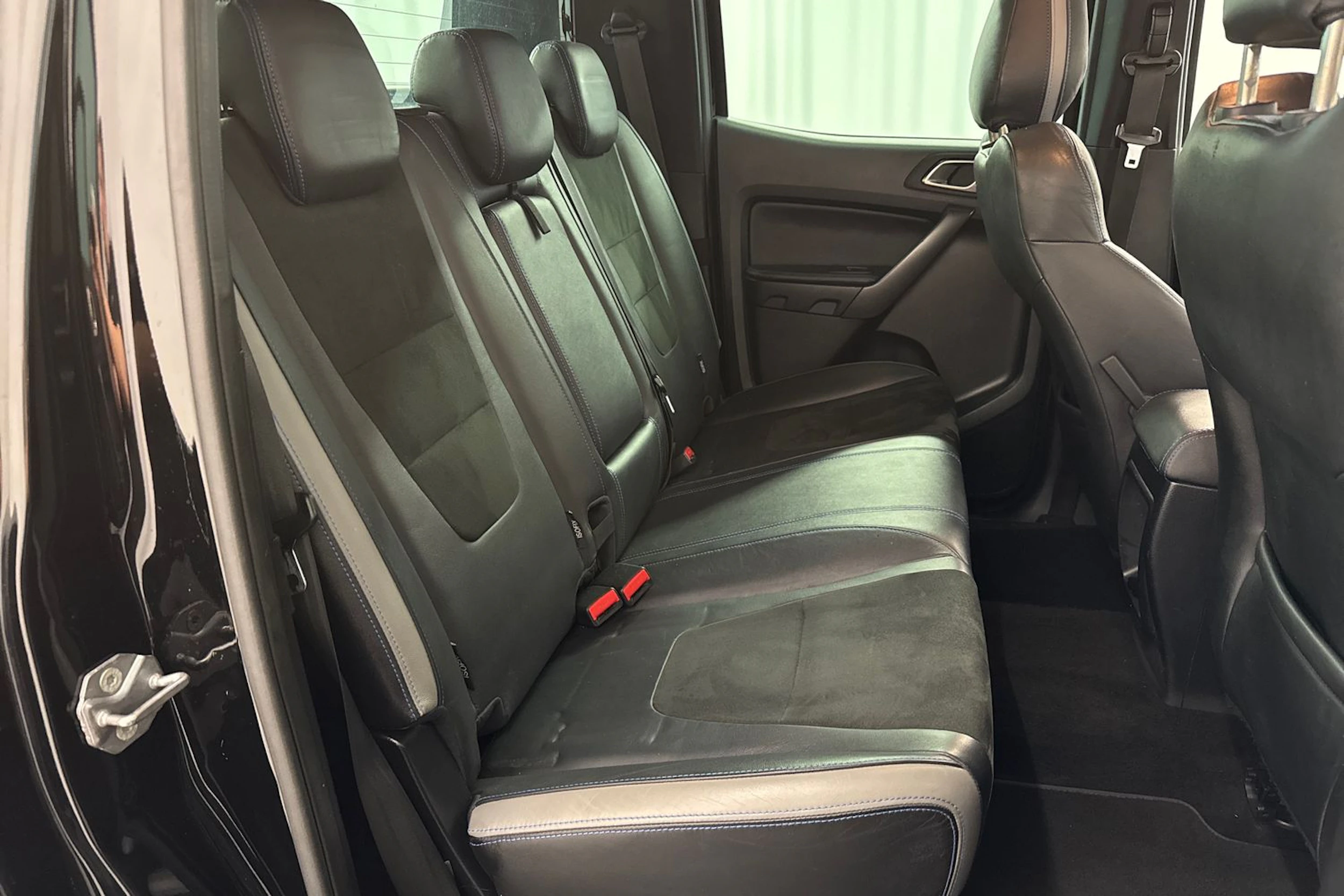 musta Ford Ranger 2020 kuva 17.