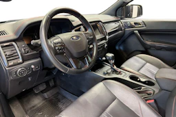 Harmaa Ford RANGER 2020 kuva 8.