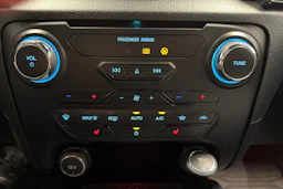 Harmaa Ford RANGER 2020 kuva 25.