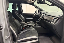 Harmaa Ford RANGER 2021 kuva 17.