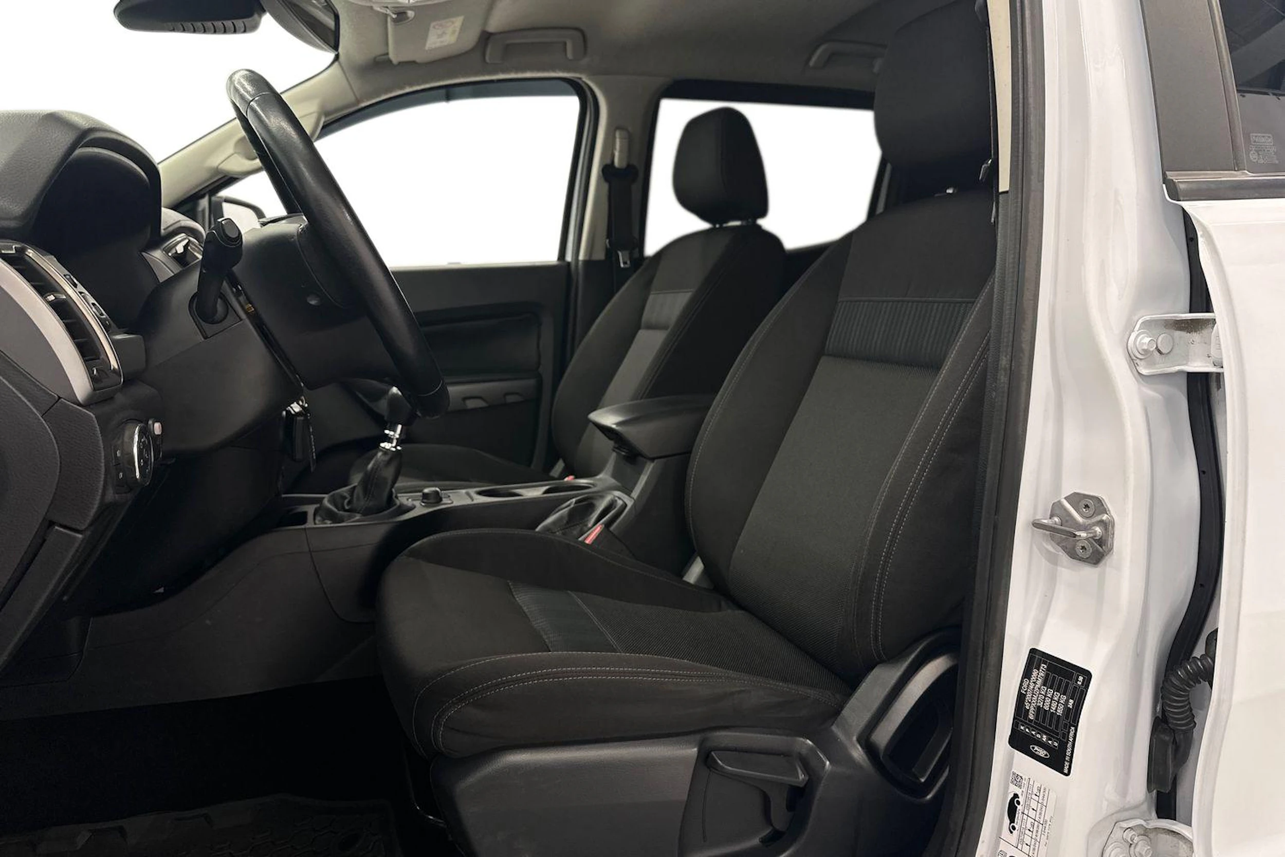 valkoinen Ford Ranger 2021 kuva 8.