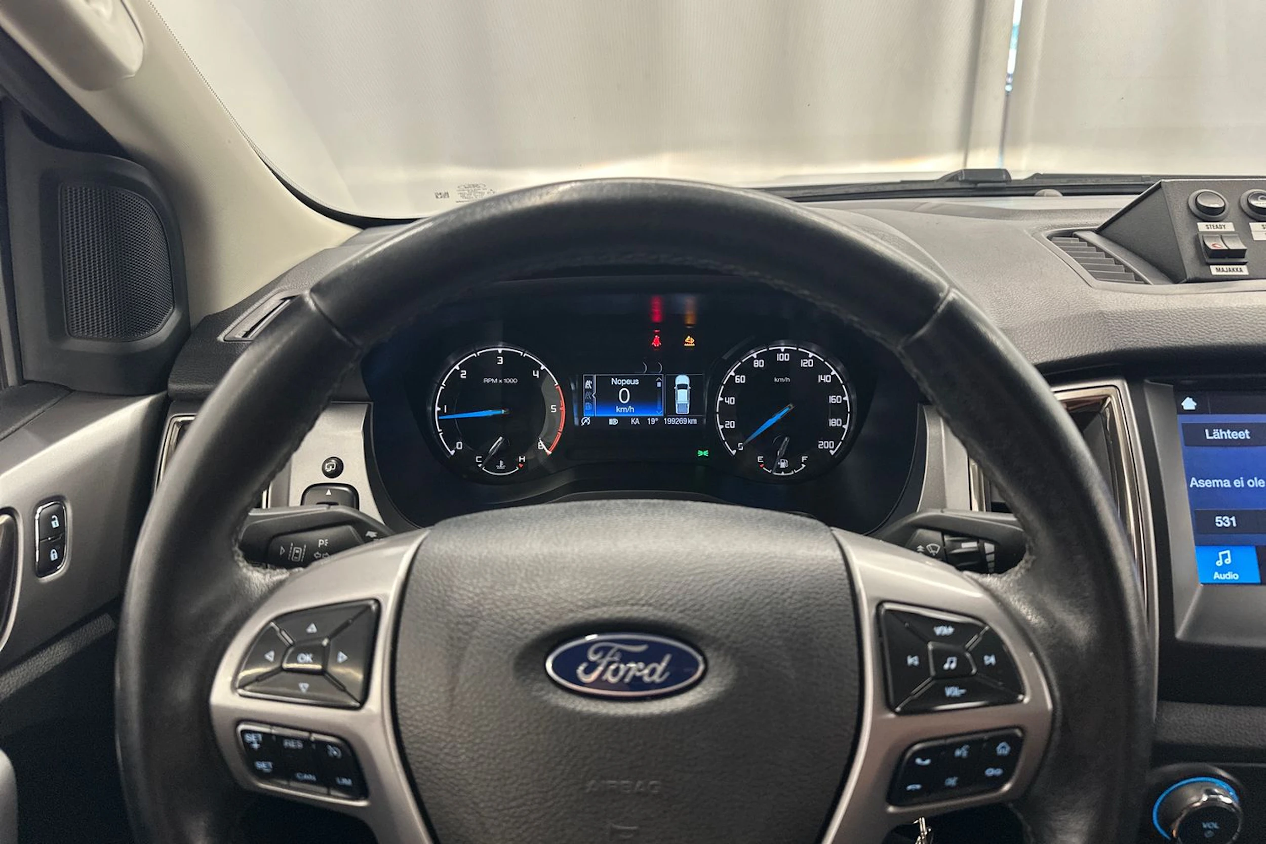 valkoinen Ford Ranger 2021 kuva 13.